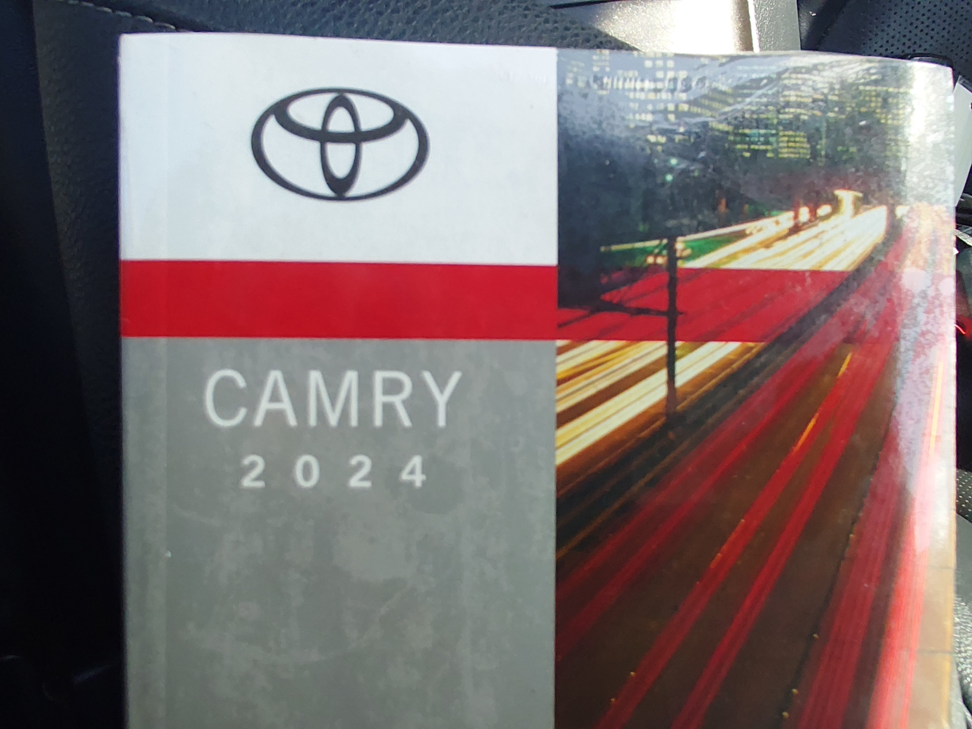 2024 Toyota Camry XSE - Photo 18