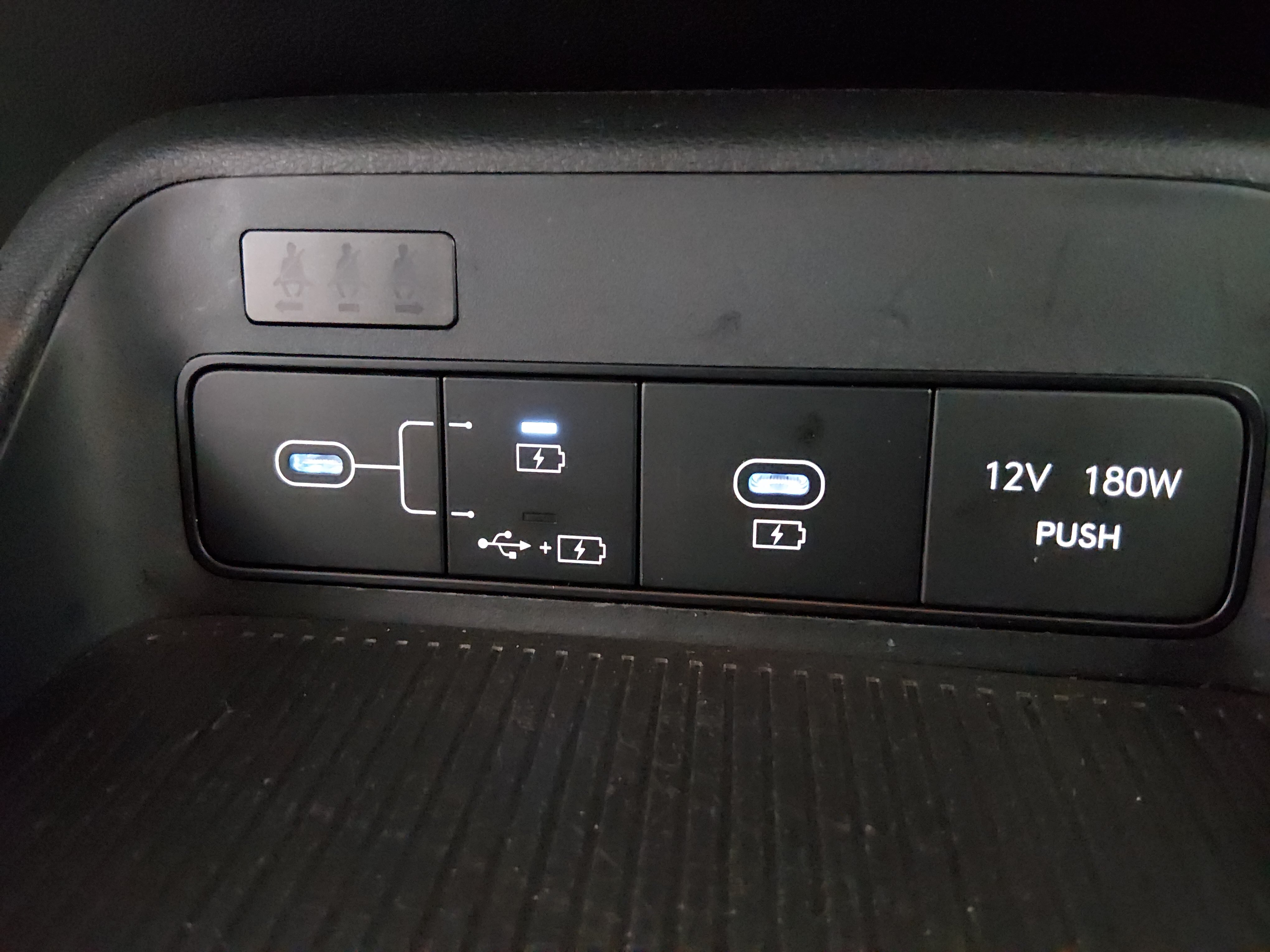 2024 Hyundai Kona SEL - Photo 17