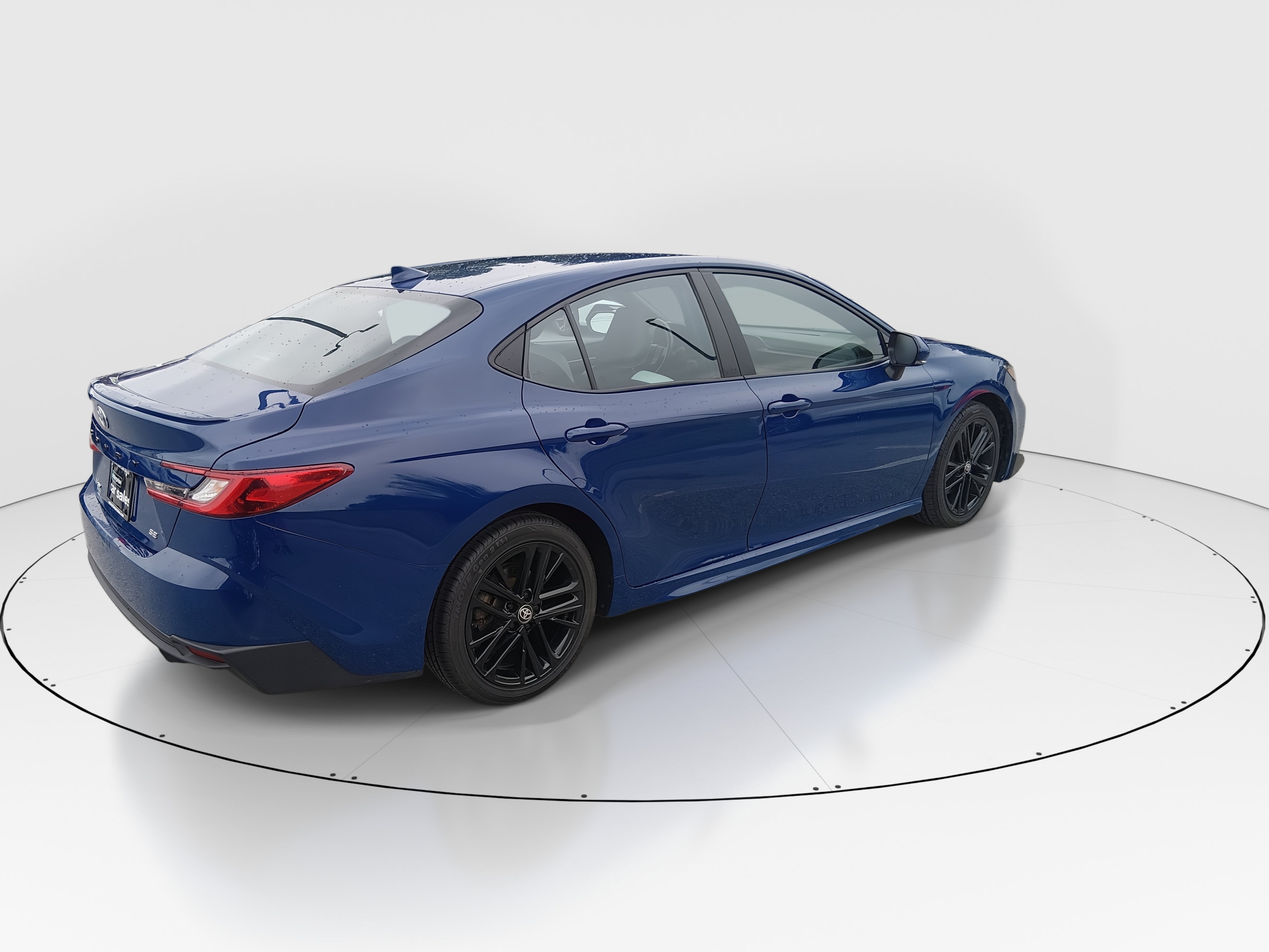 2025 Toyota Camry SE - Photo 7