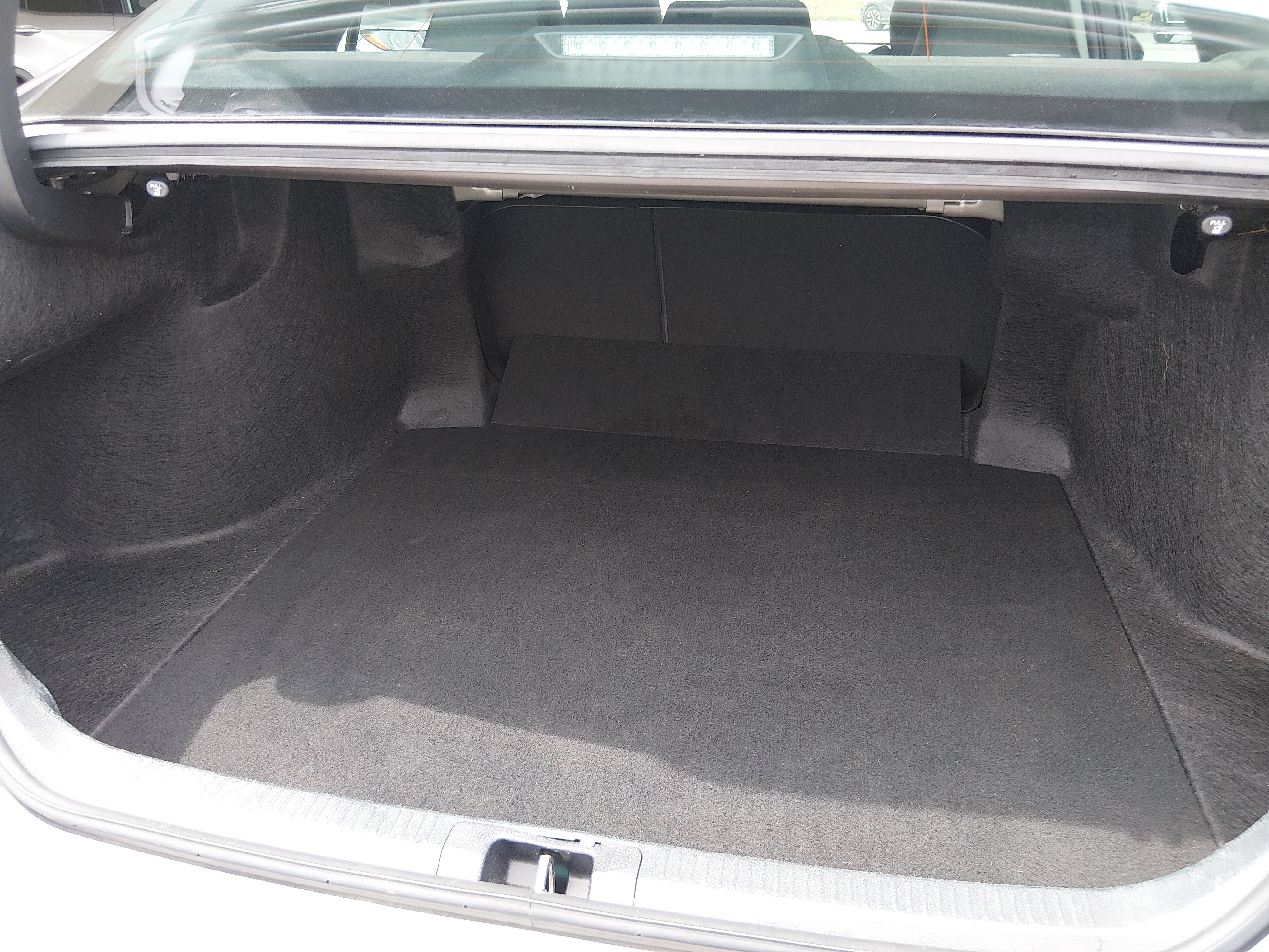 2024 Toyota Camry SE - Photo 11