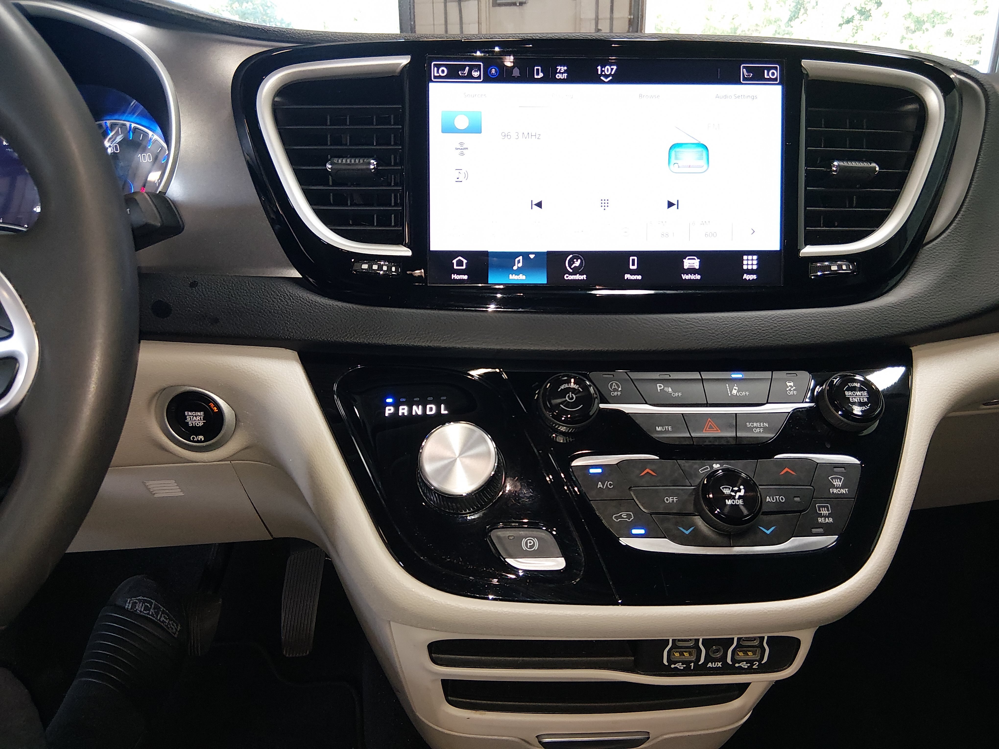 2023 Chrysler Pacifica Touring L - Photo 20