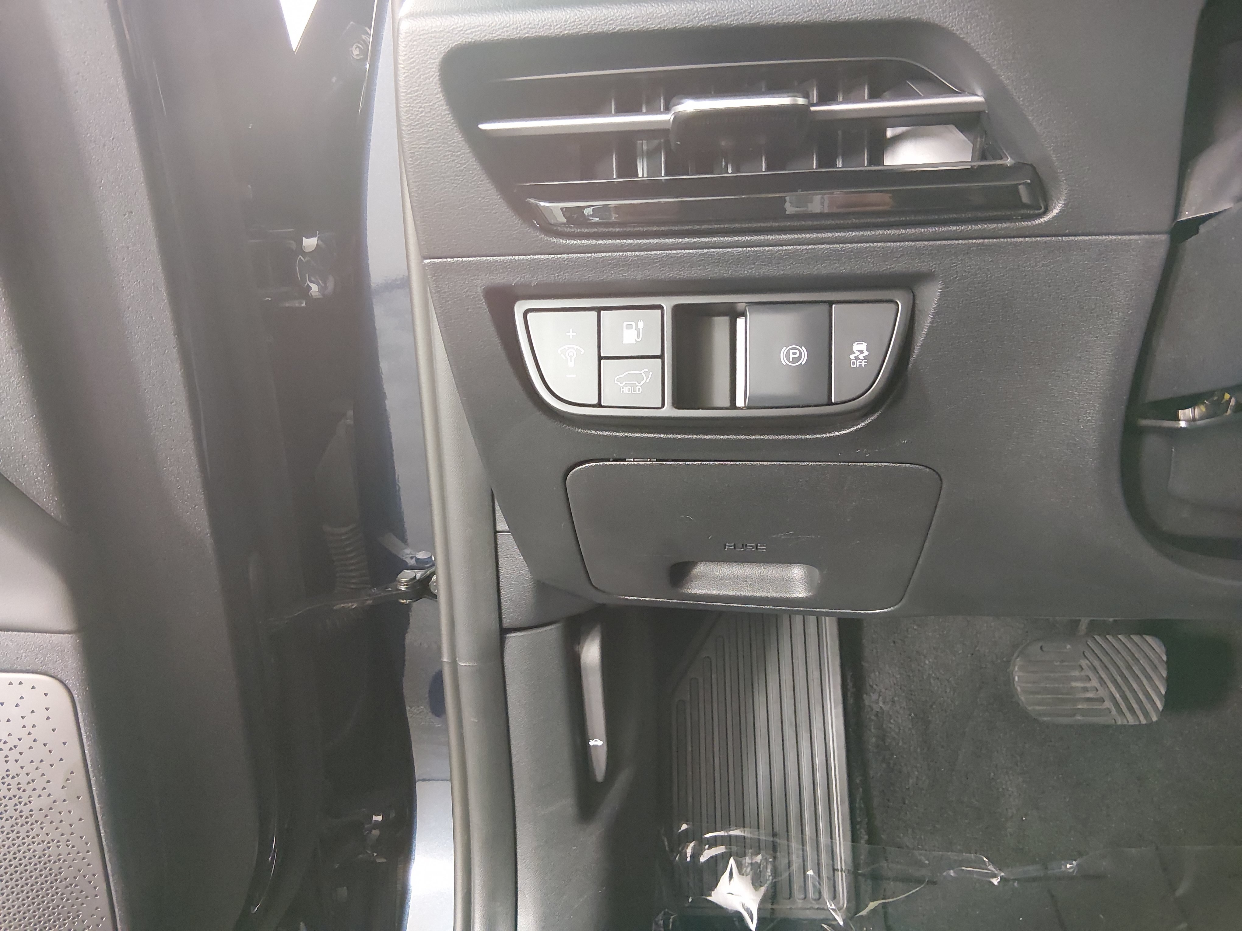 2024 Kia EV6 Wind - Photo 13