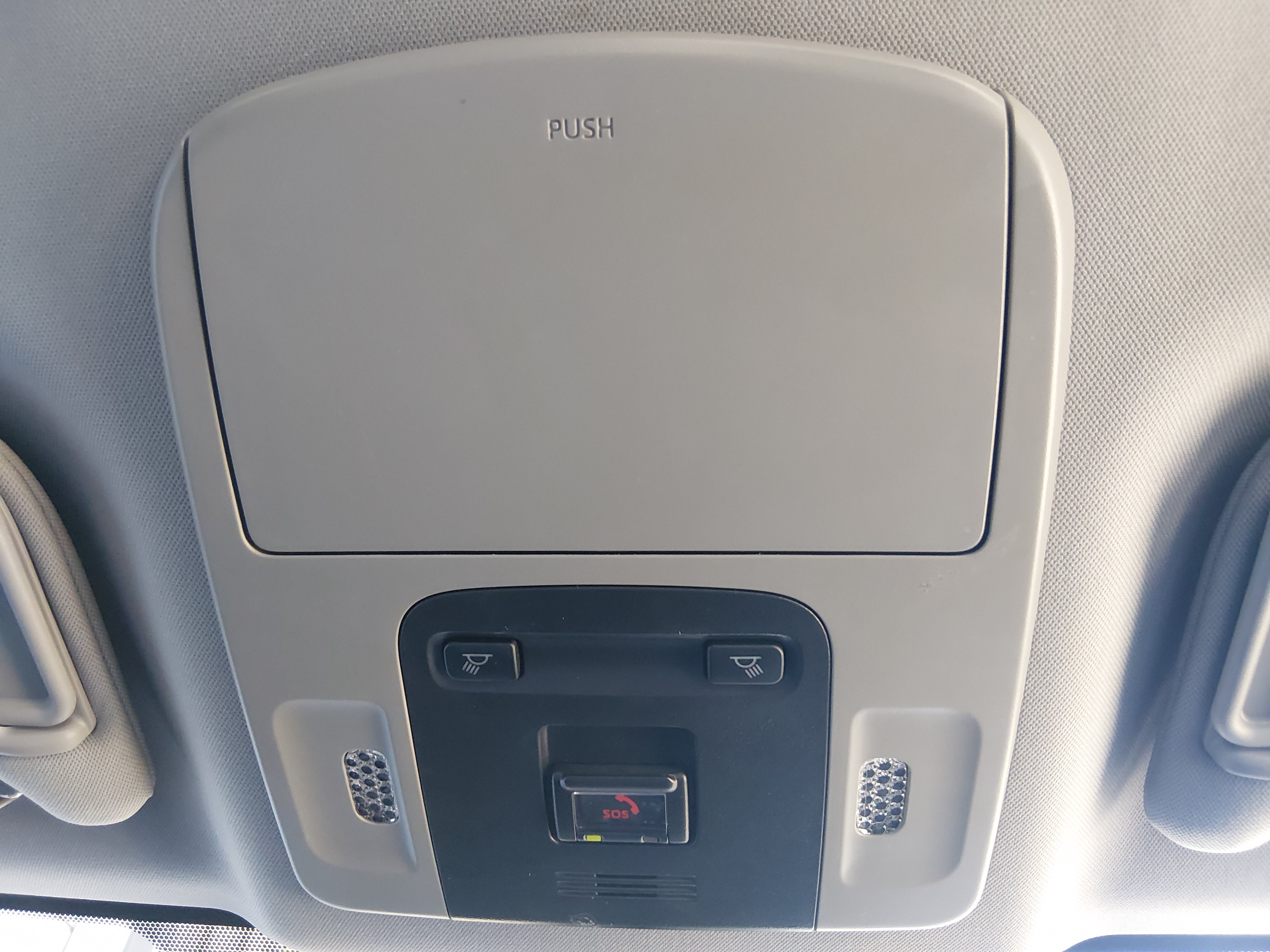 2023 Toyota Camry SE - Photo 19