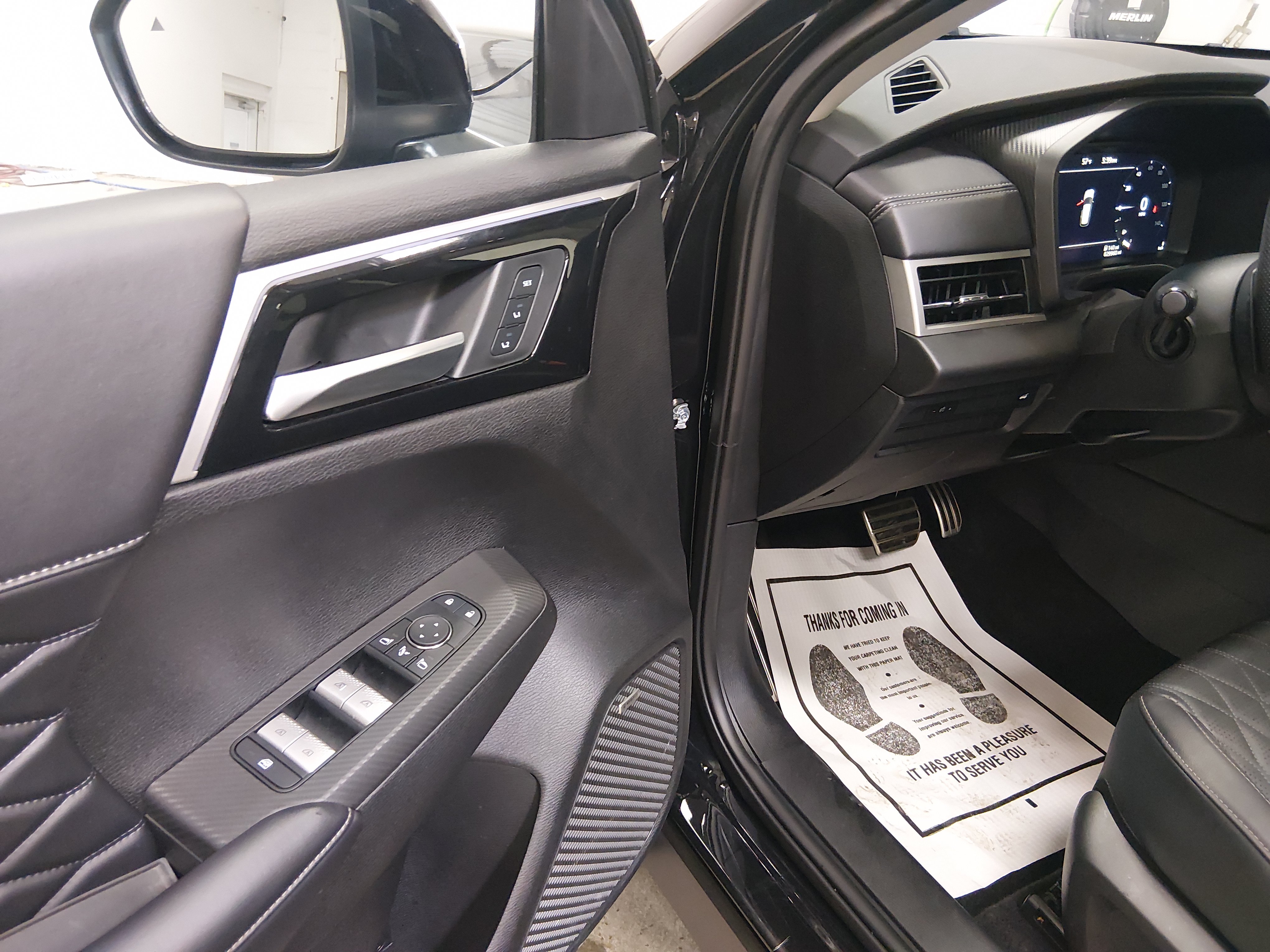 2025 Mitsubishi Outlander SEL - Photo 13