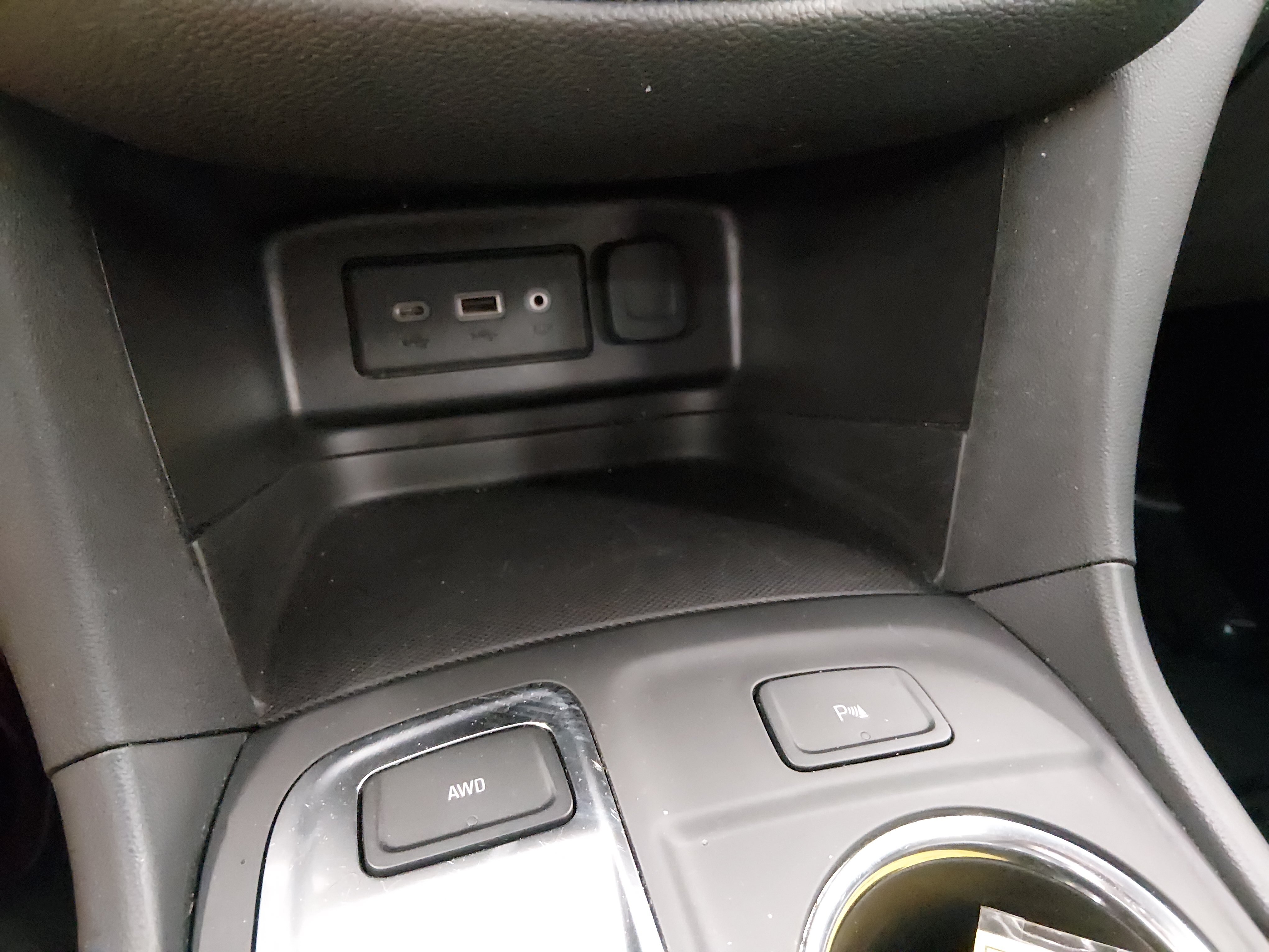 2024 Chevrolet Equinox LT - Photo 18