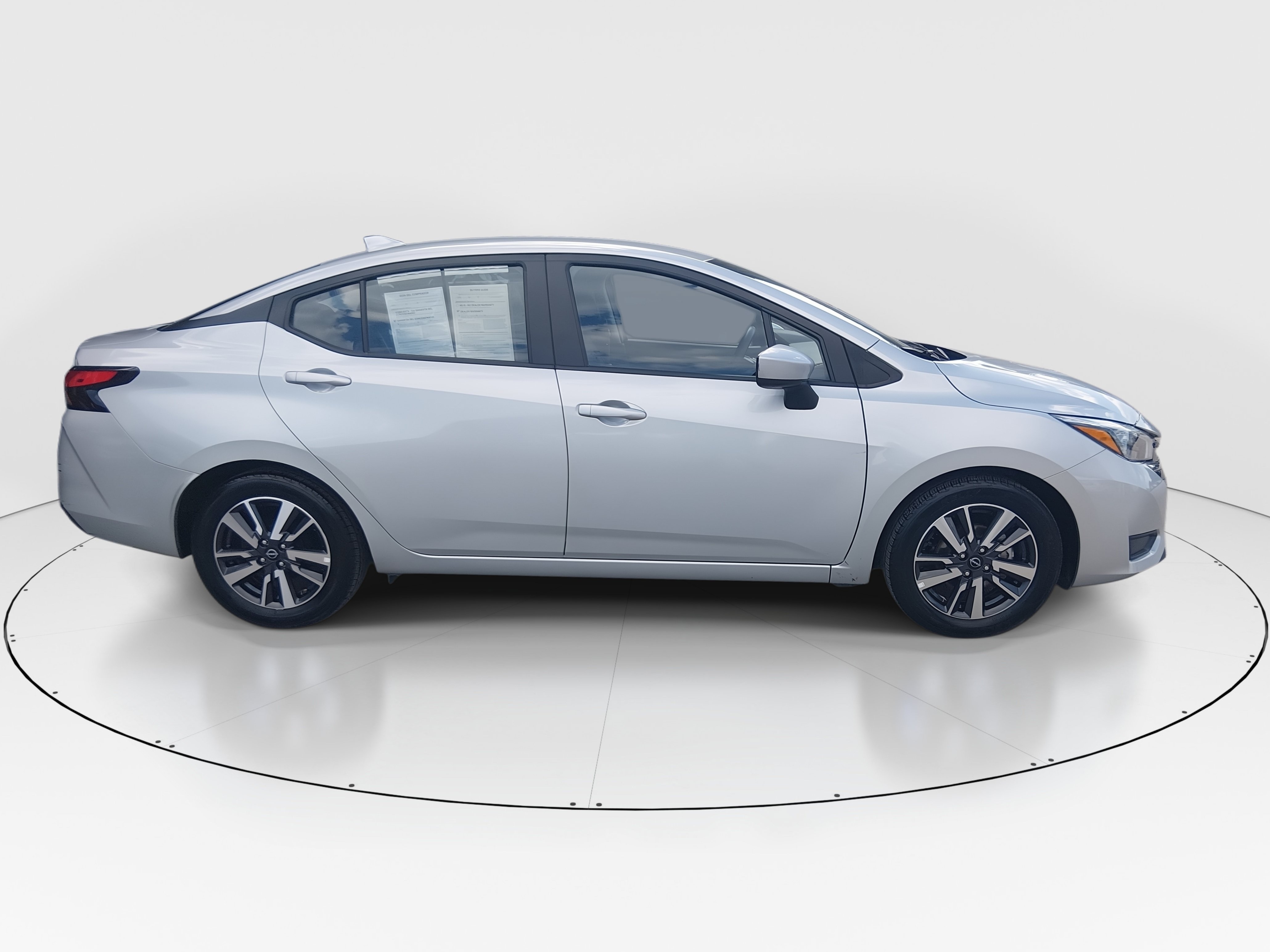 2025 Nissan Versa SV CVT, photo 8