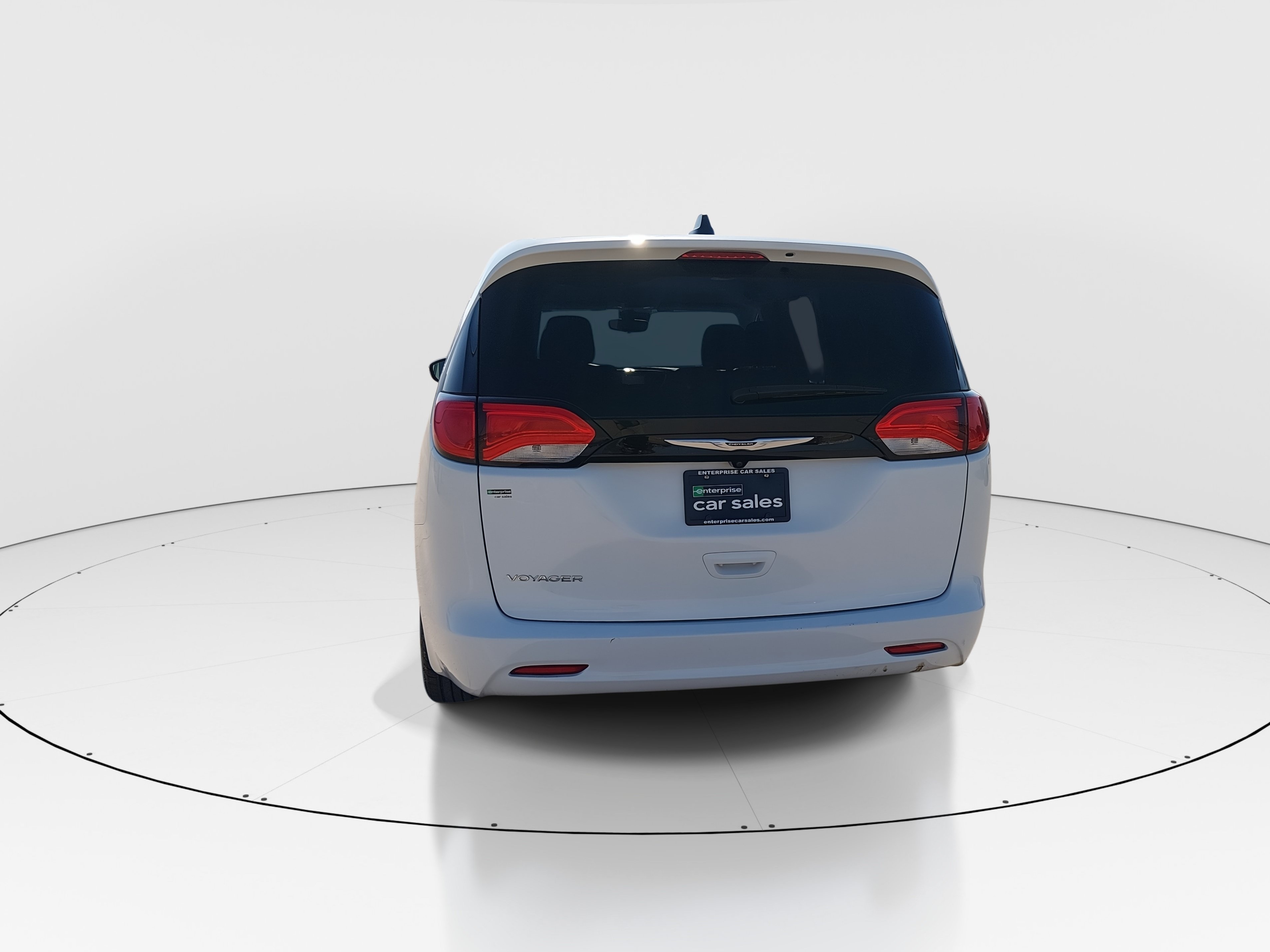2024 Chrysler Voyager LX - Photo 6