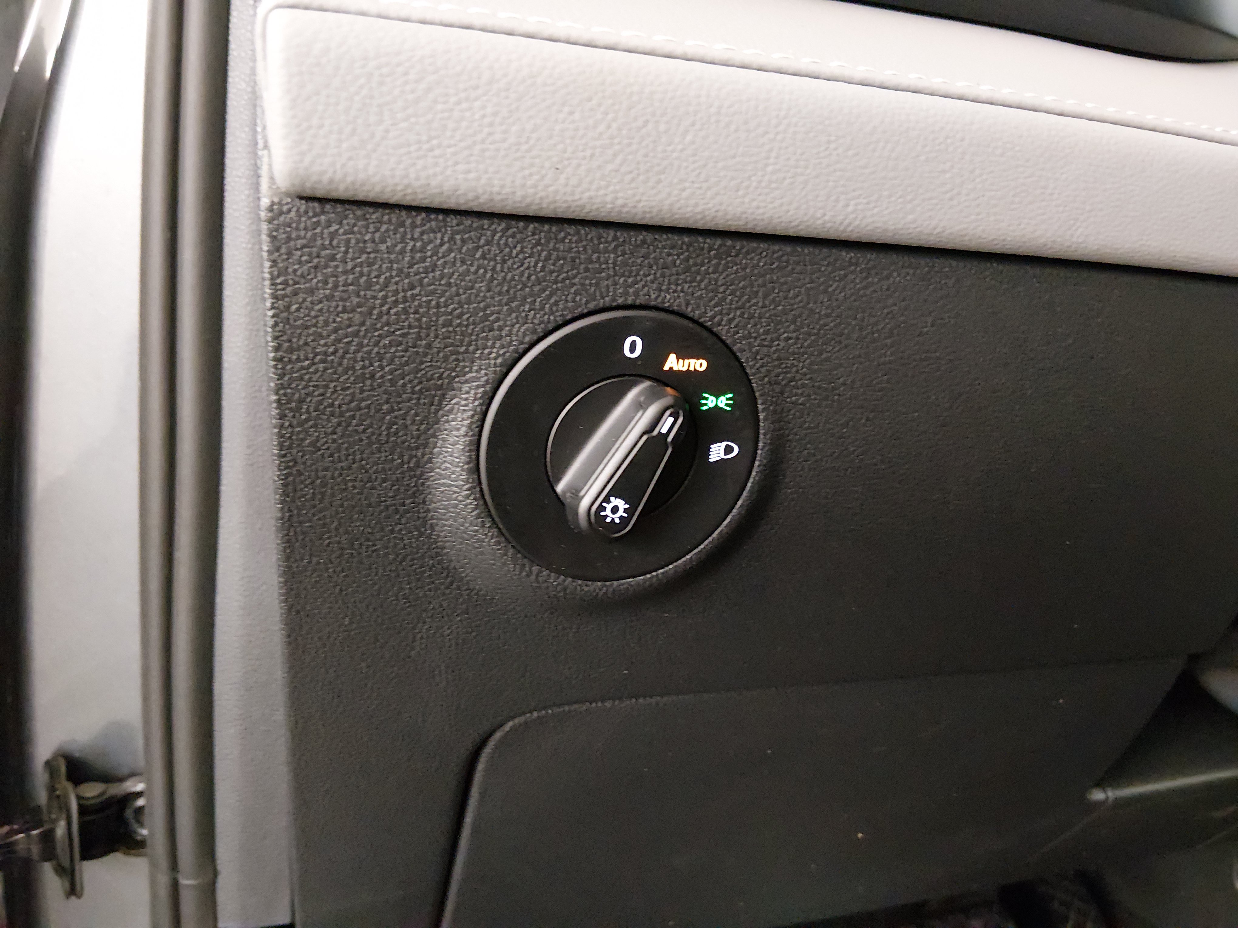 2024 Volkswagen Taos SE - Photo 13