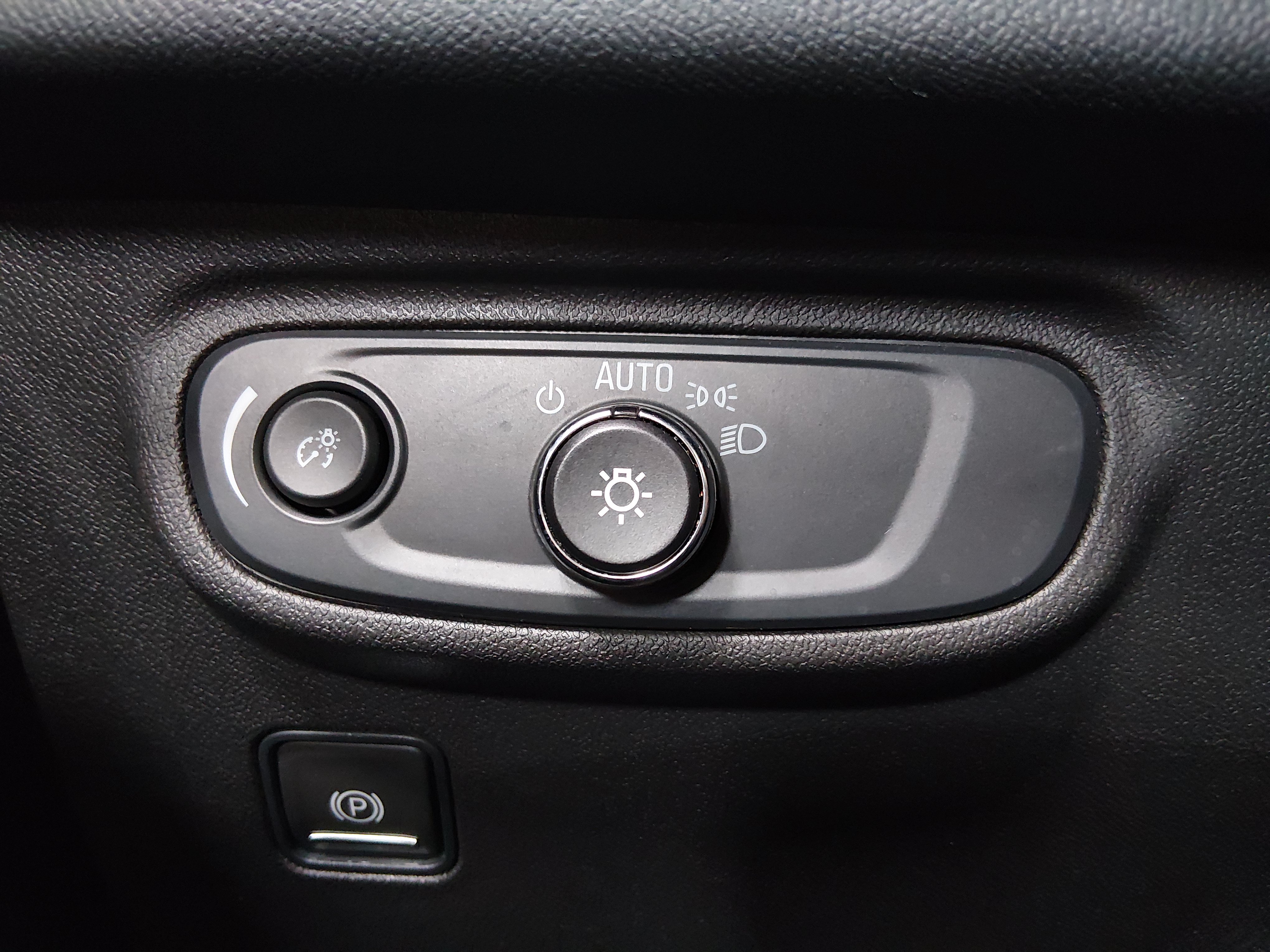 2024 GMC Terrain SLE - Photo 18