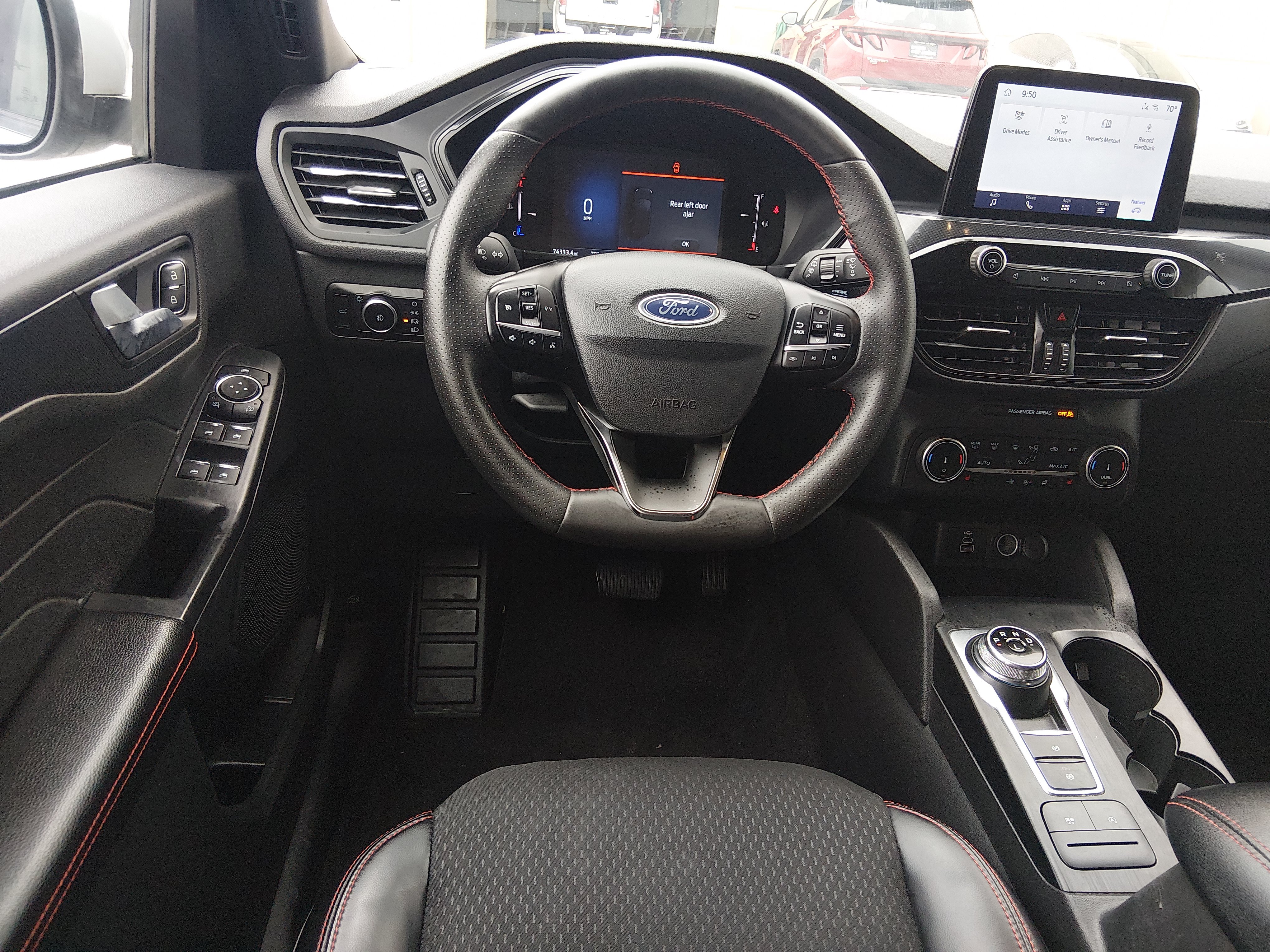 2025 Ford Escape ST-Line Select - Photo 17