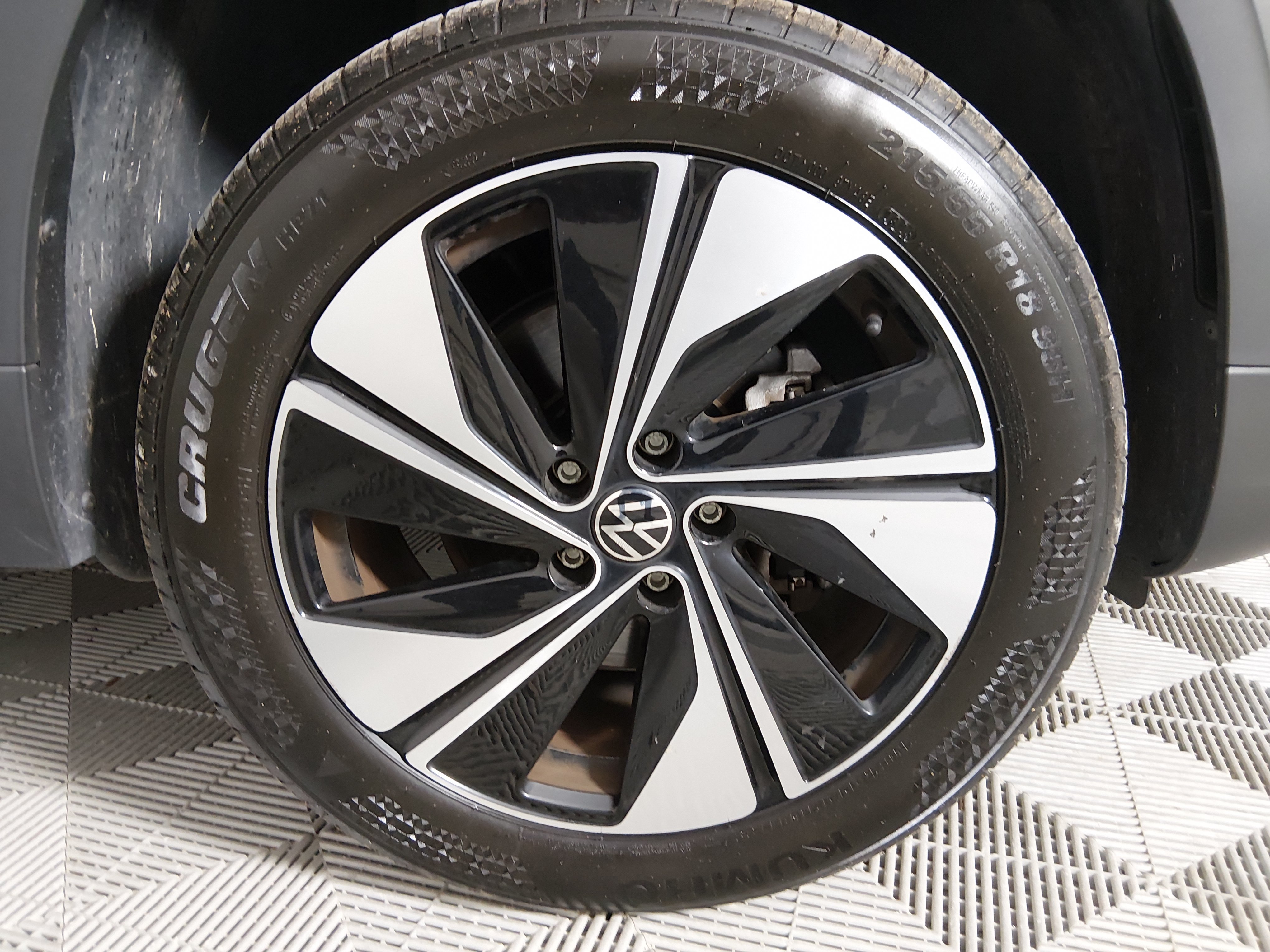 2024 Volkswagen Taos SE - Photo 10