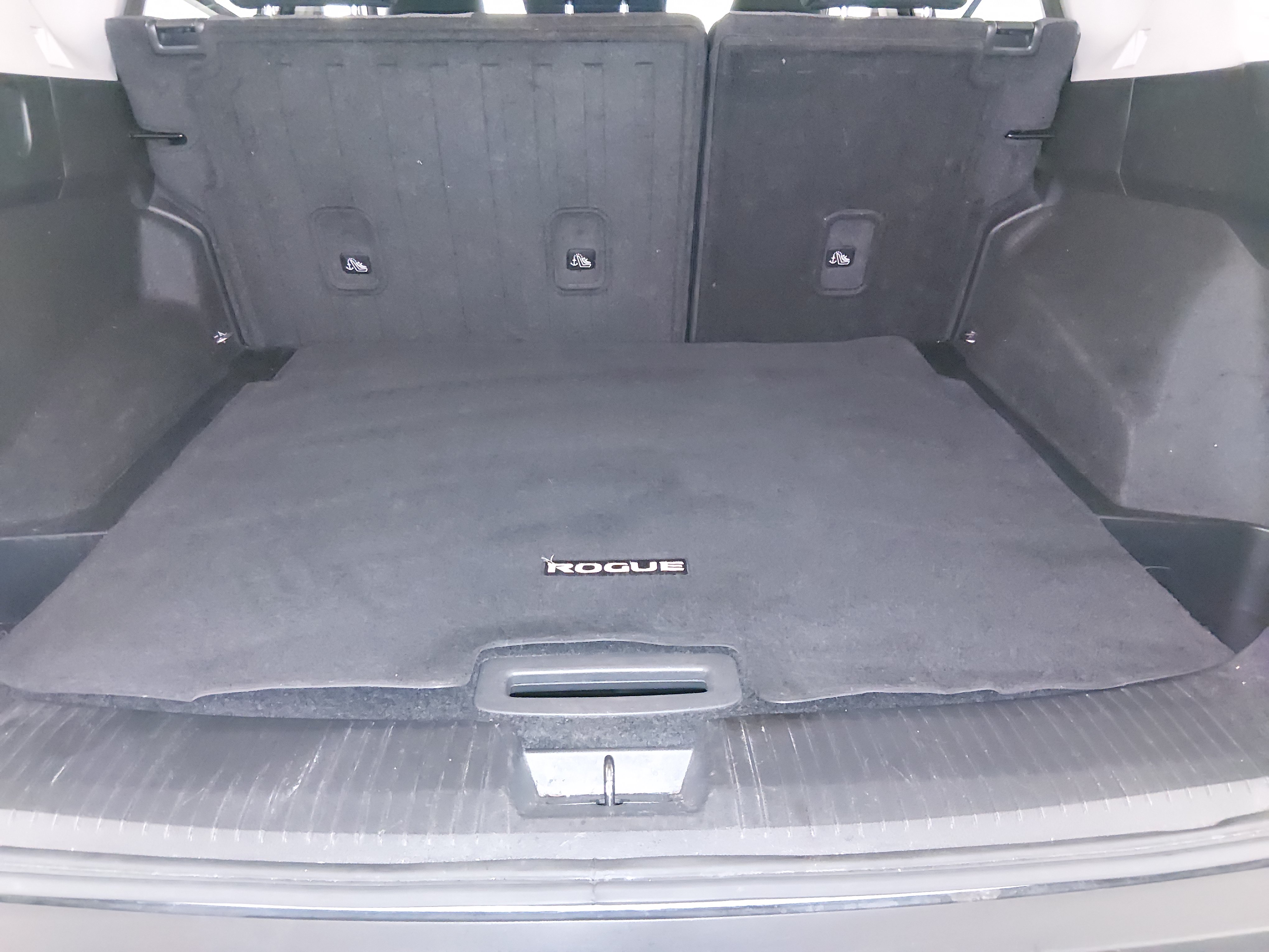 2023 Nissan Rogue SV - Photo 11