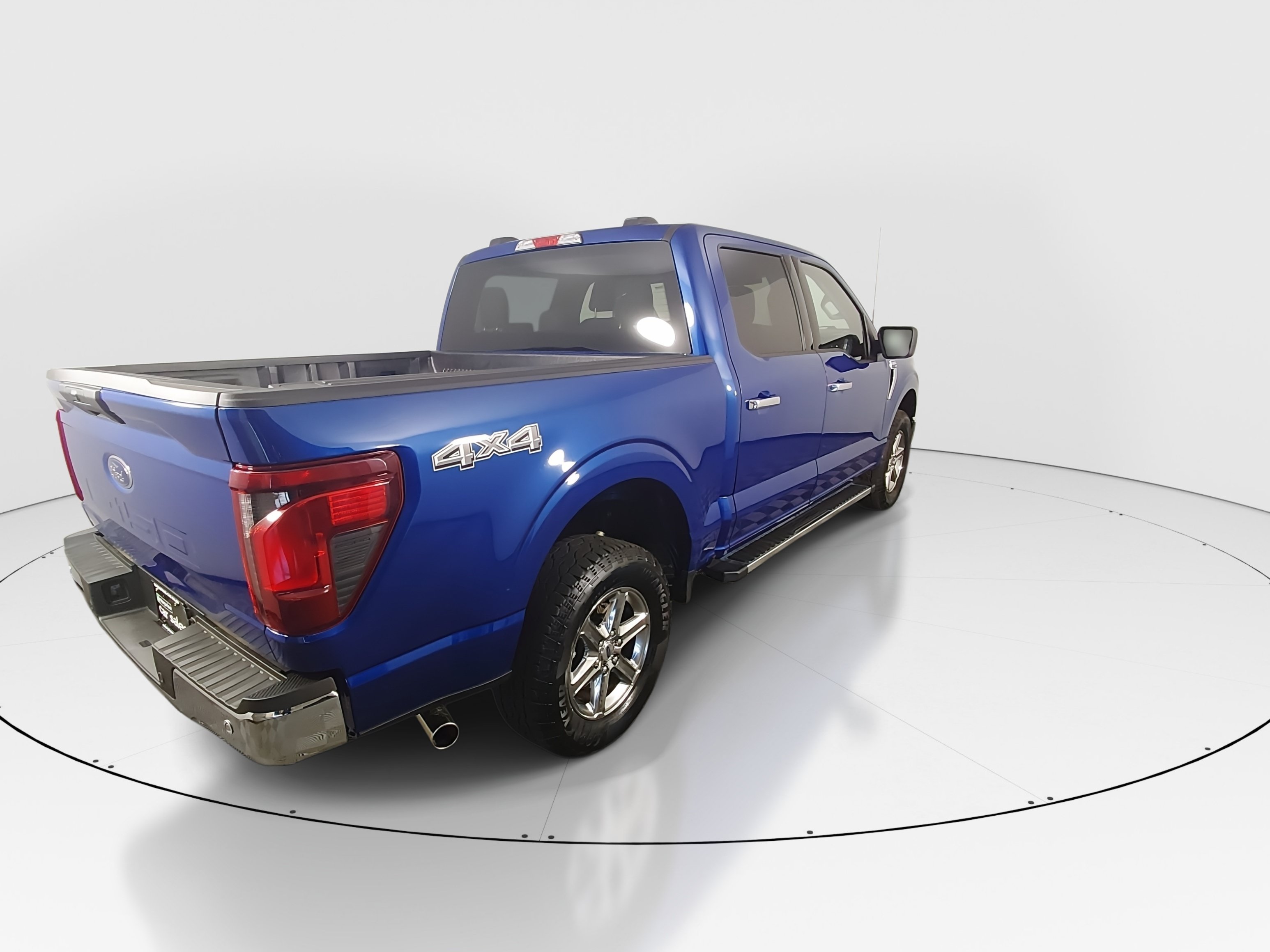2025 Ford F-150 XLT - Photo 7
