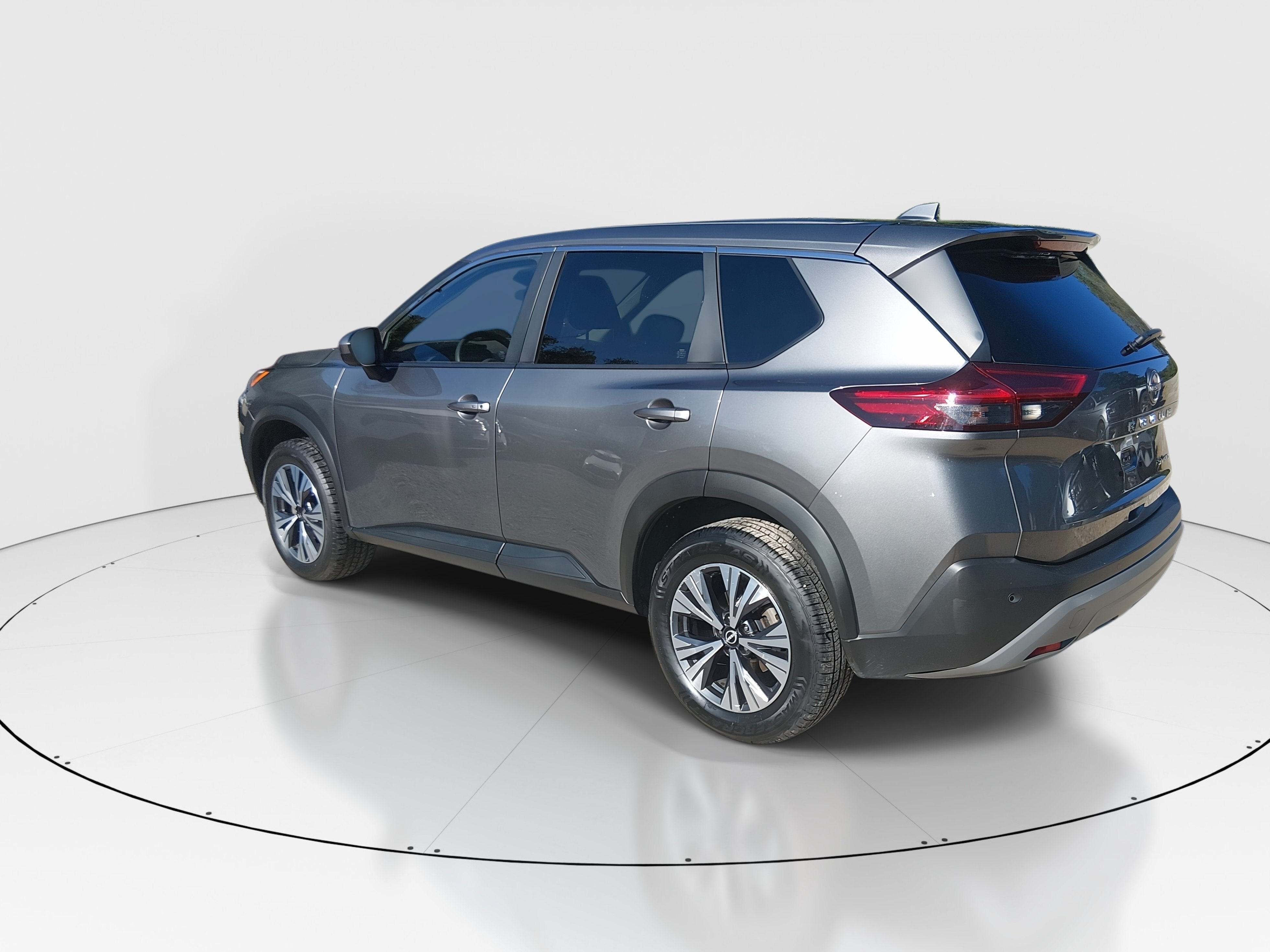 2023 Nissan Rogue SV - Photo 5