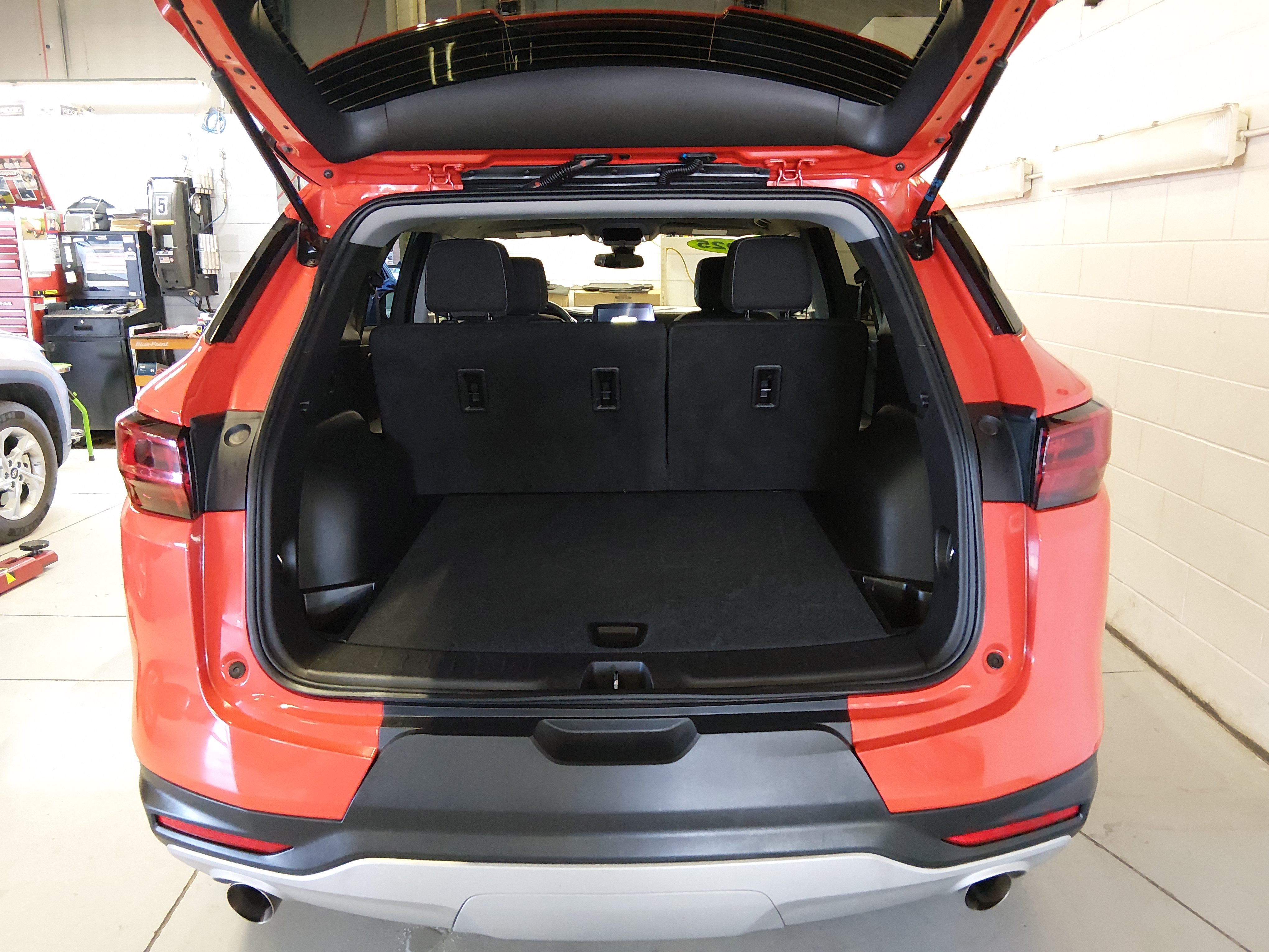 2025 Chevrolet Blazer 2LT - Photo 11