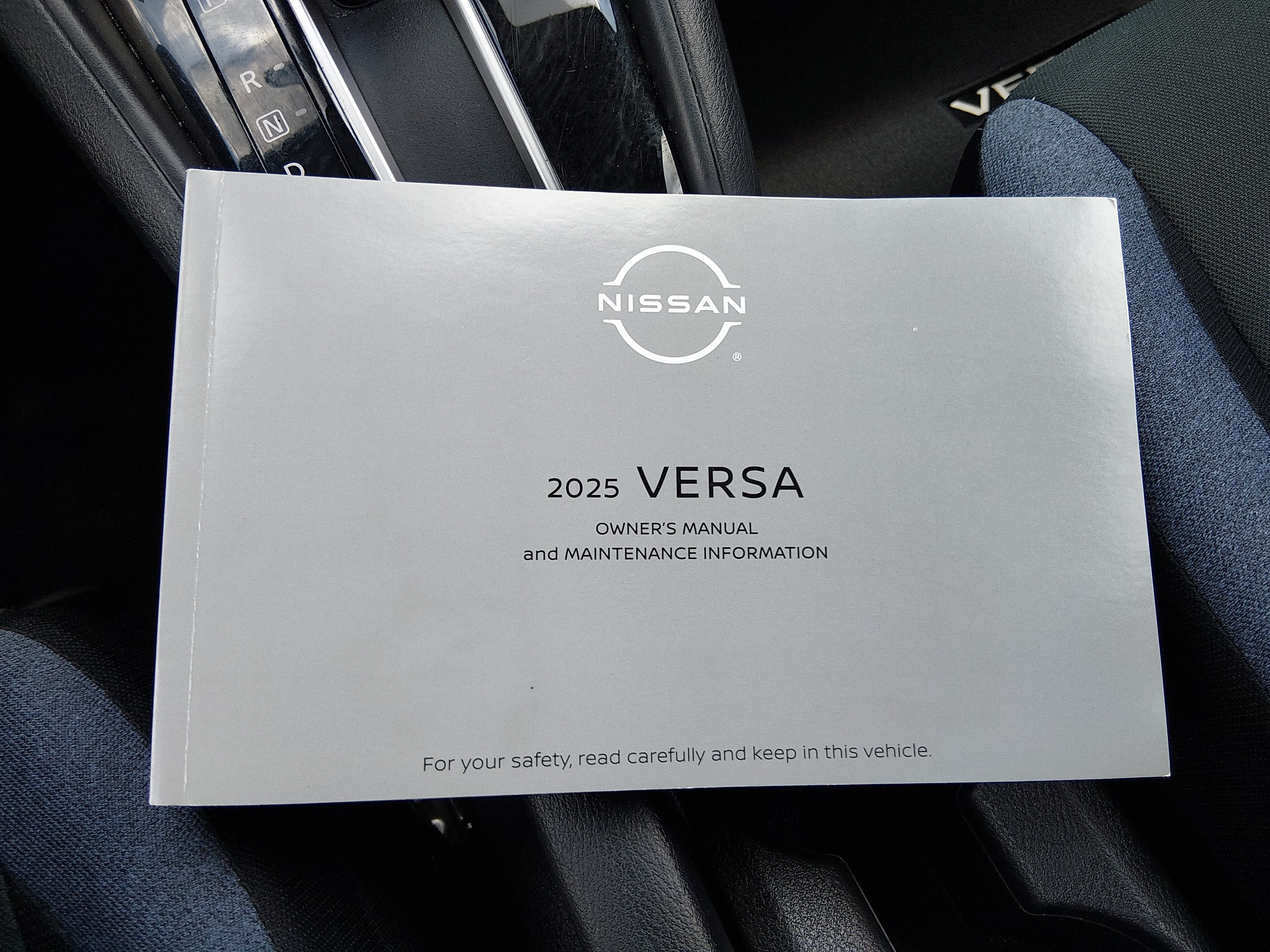 2025 Nissan Versa Sedan SV - Photo 19