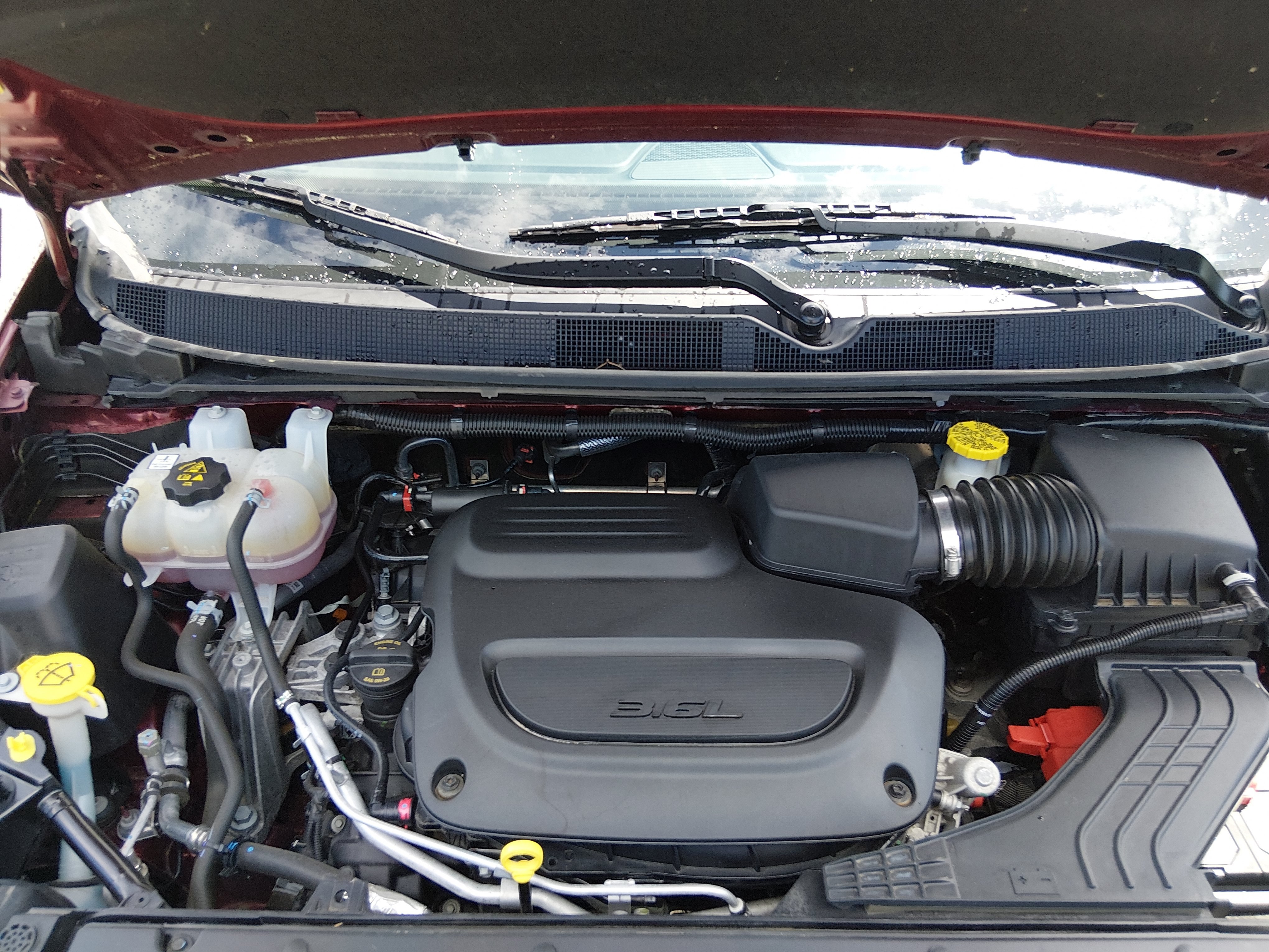 2023 Chrysler Voyager LX - Photo 9