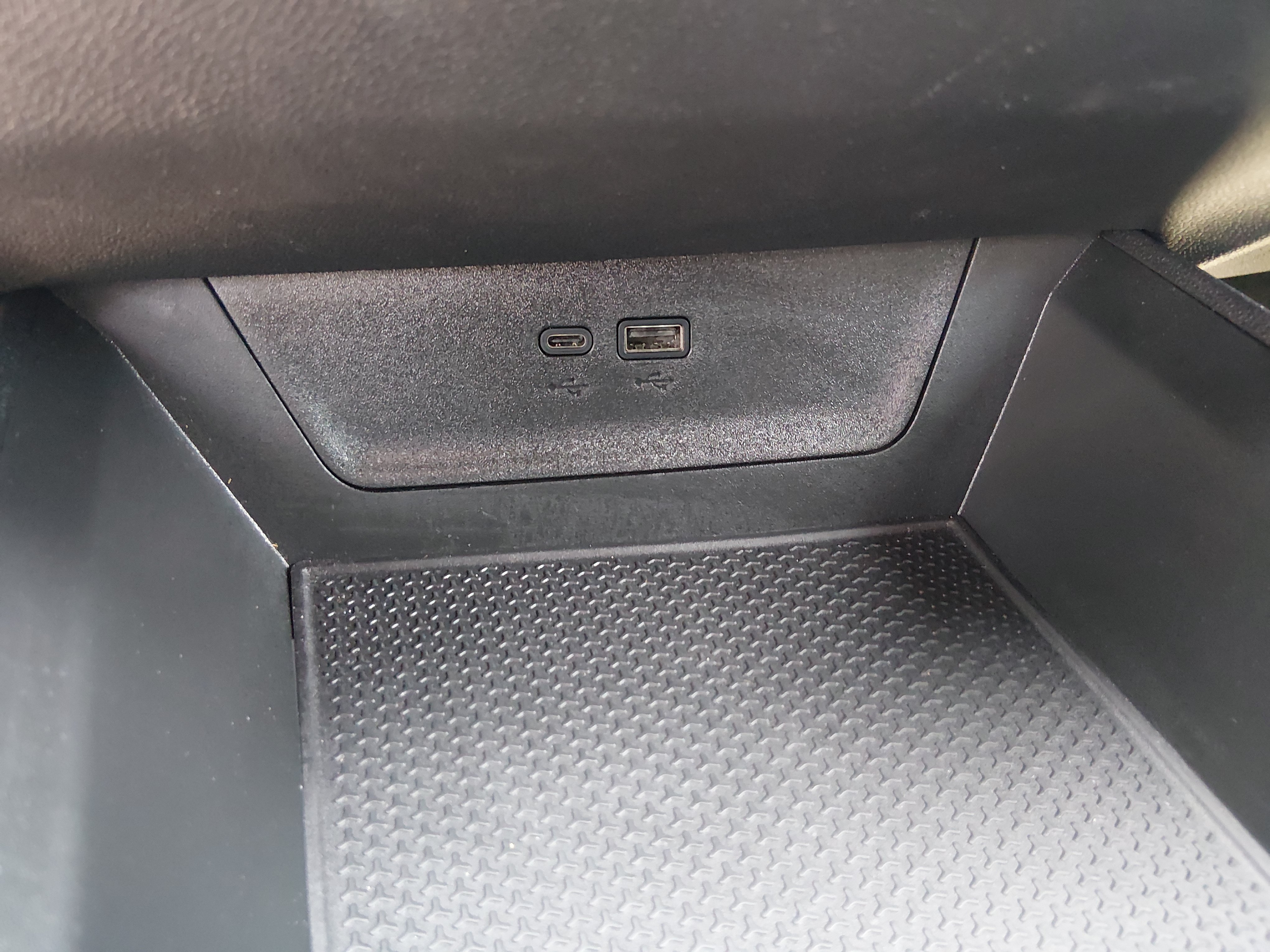 2026 Chevrolet Equinox LT - Photo 21