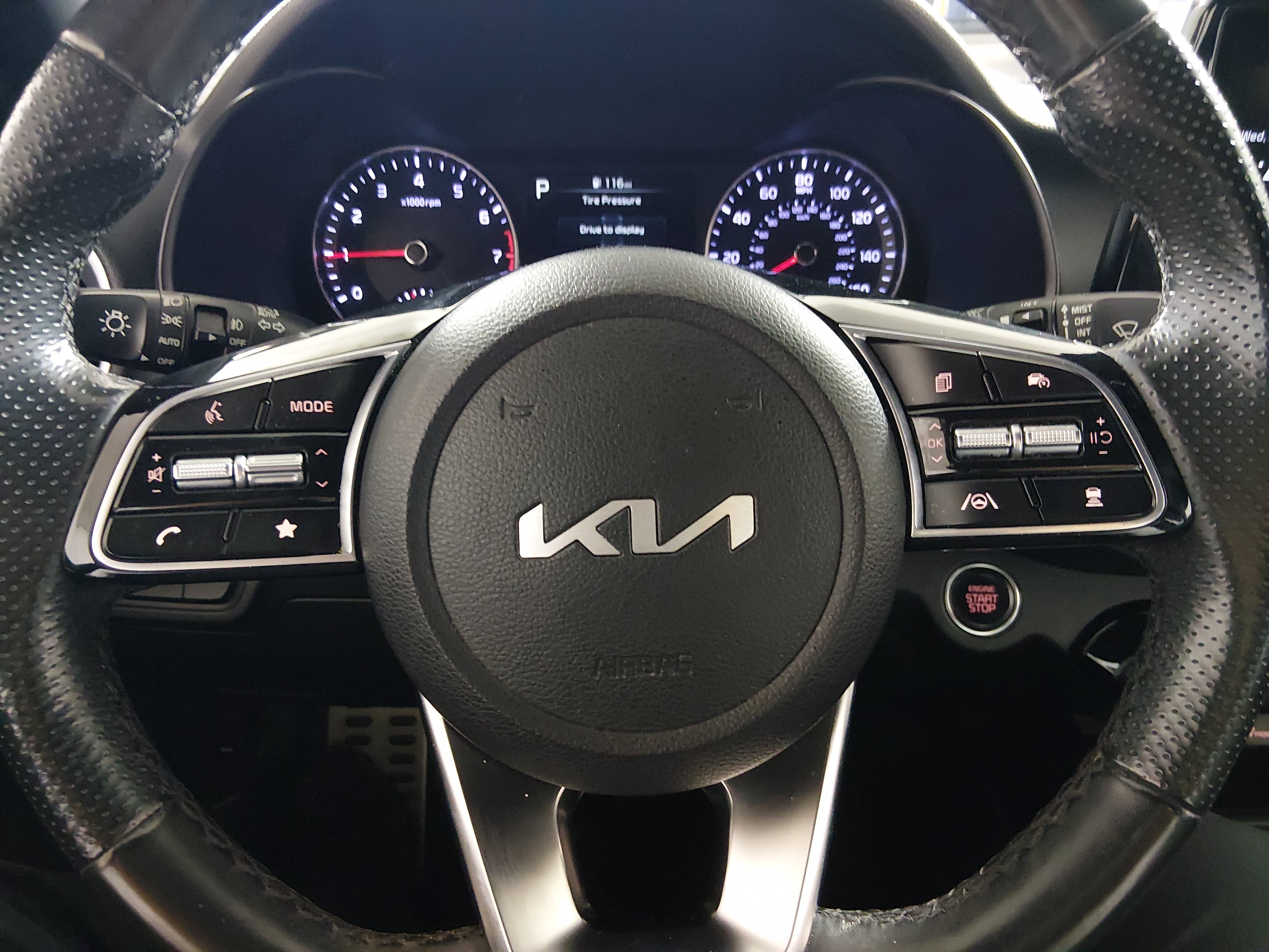 2023 Kia Forte GT-Line - Photo 12