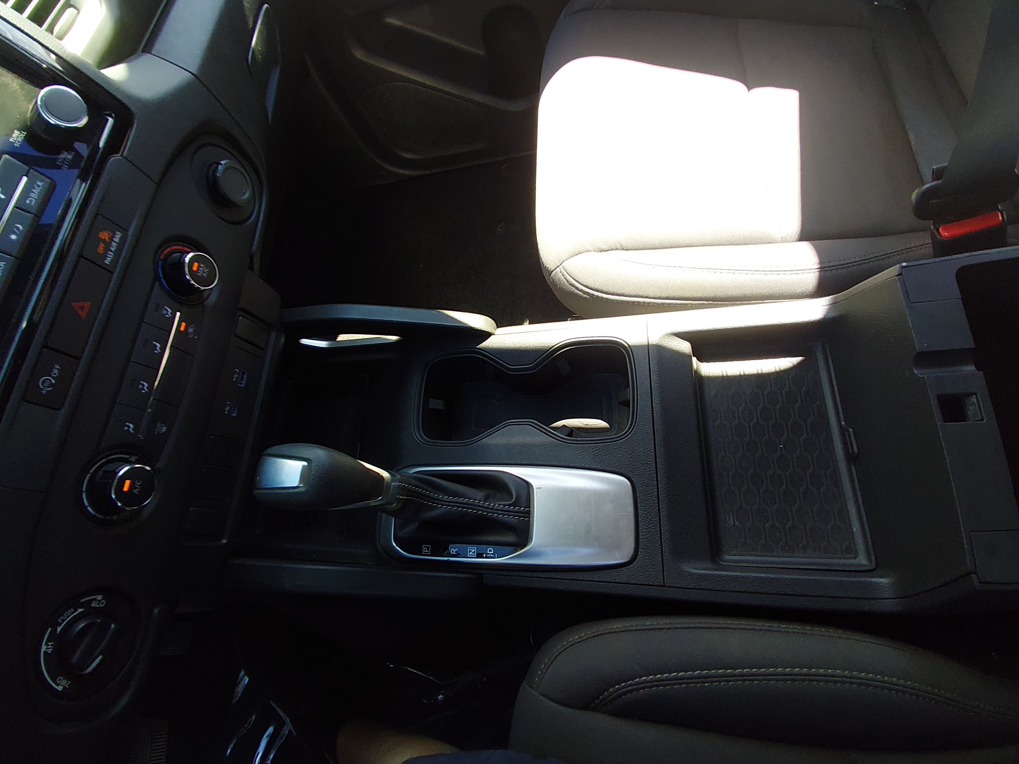 2024 Nissan Frontier SV - Photo 19