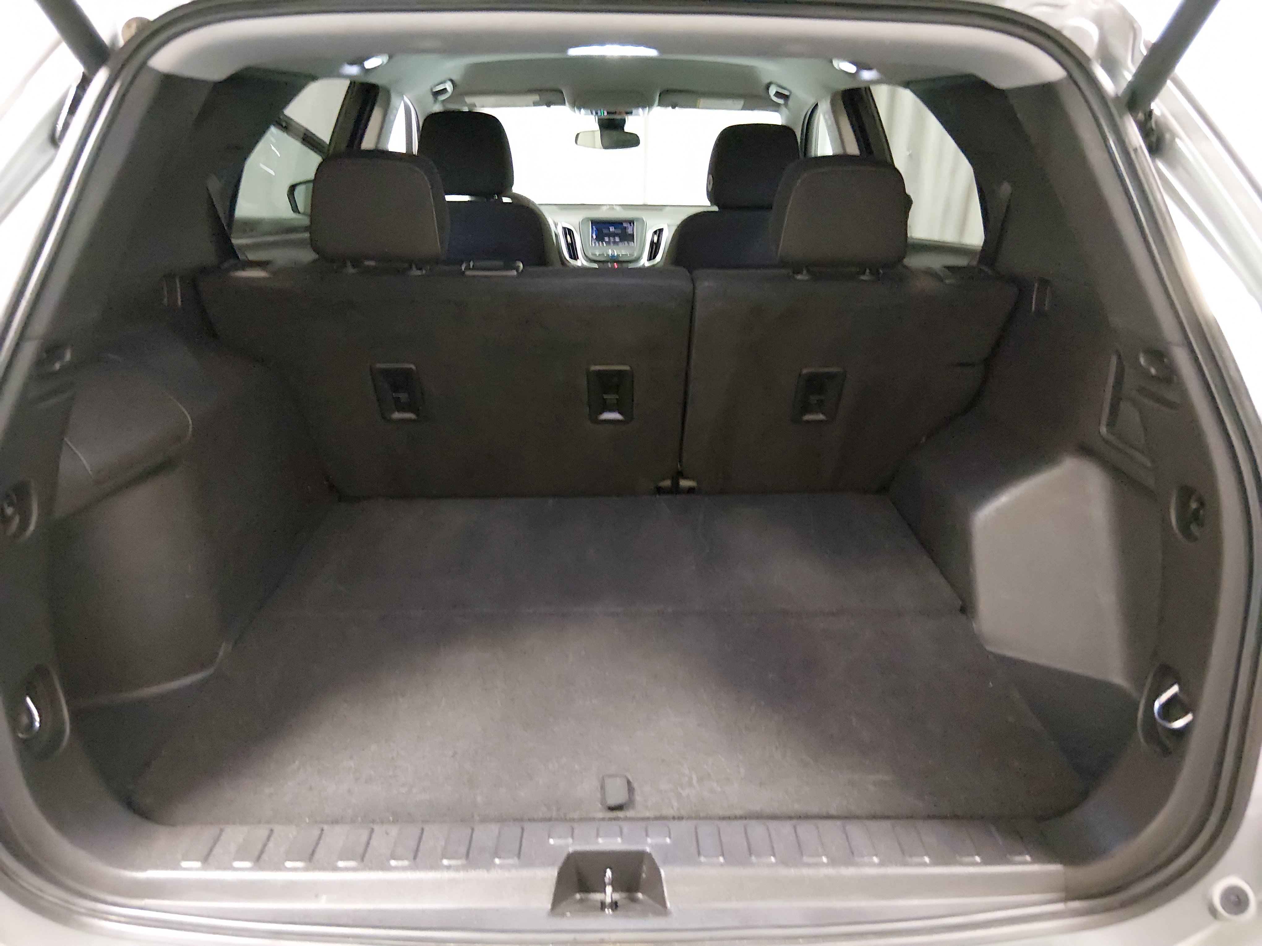 2024 Chevrolet Equinox LT - Photo 11