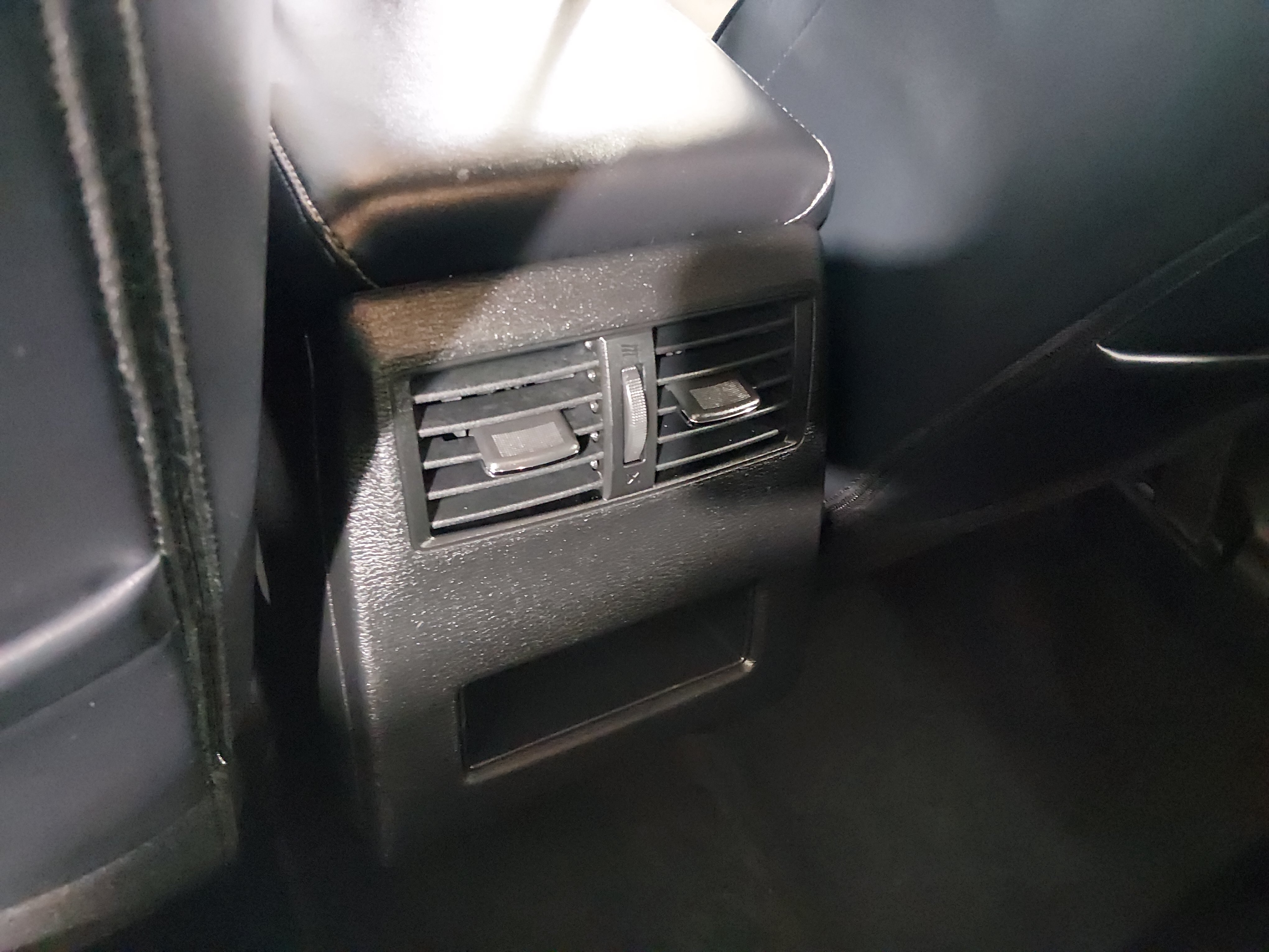 2025 Mitsubishi Outlander SE - Photo 22