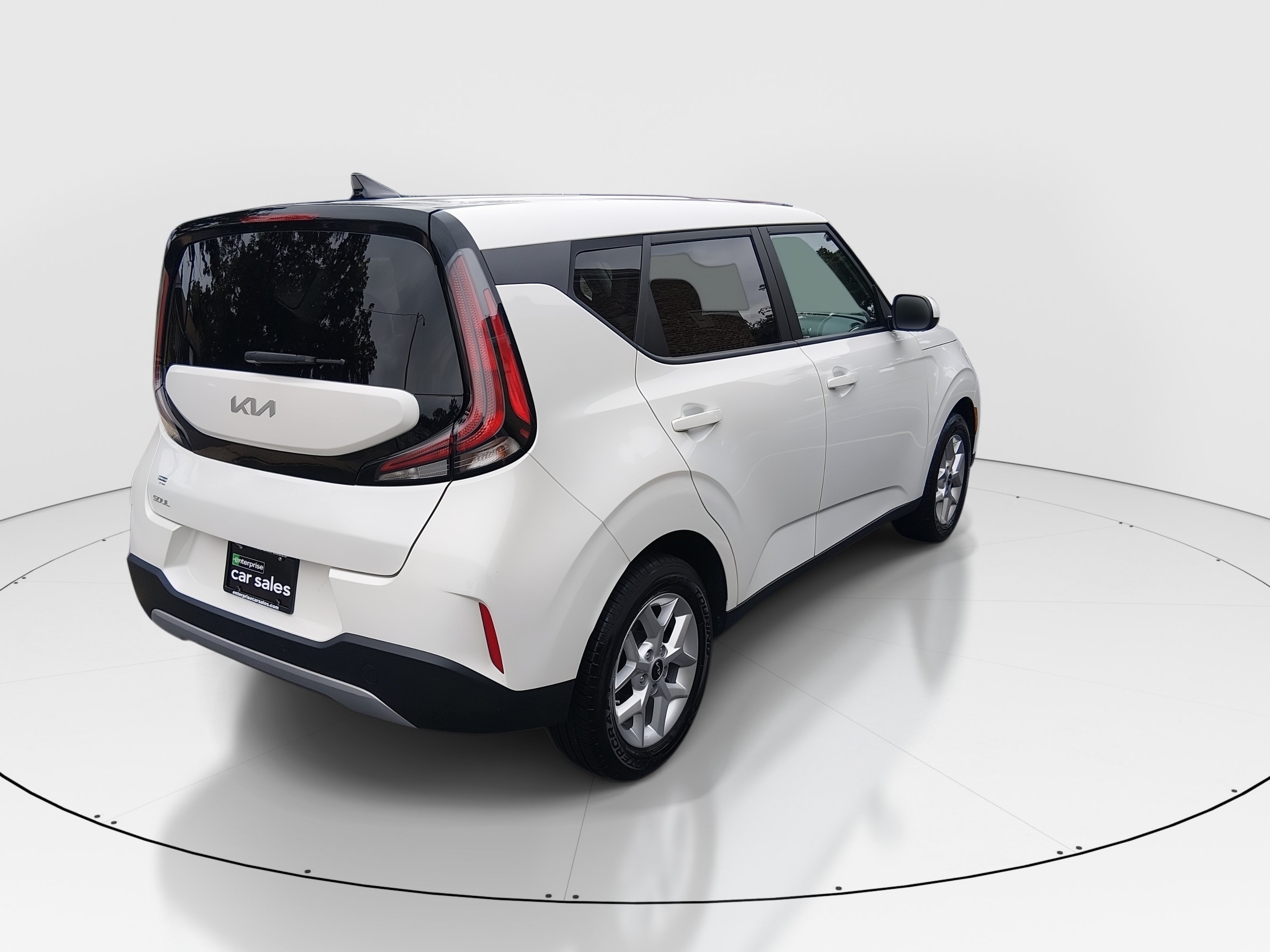 2024 Kia Soul LX - Photo 7