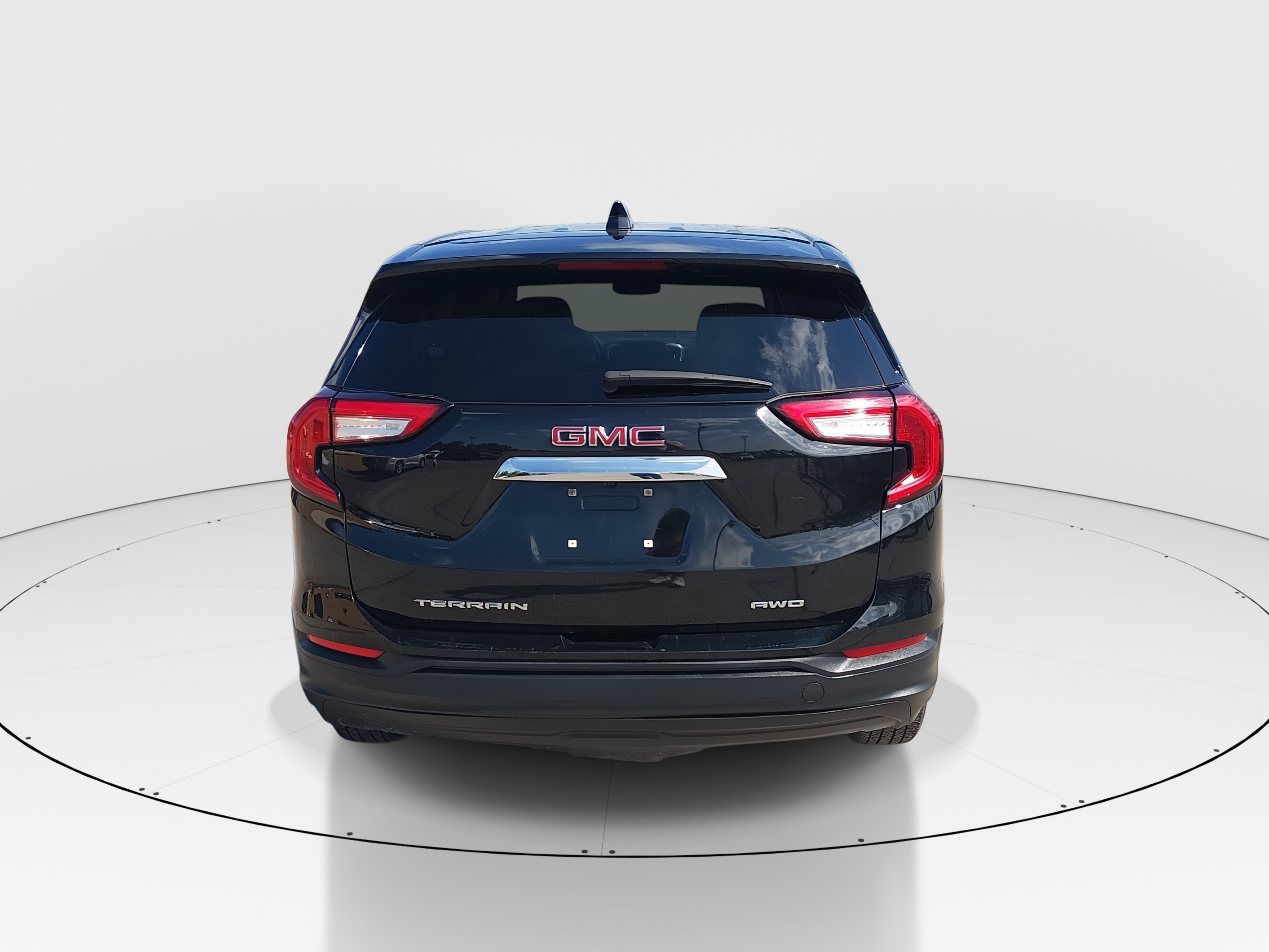 2024 GMC Terrain SLE - Photo 6