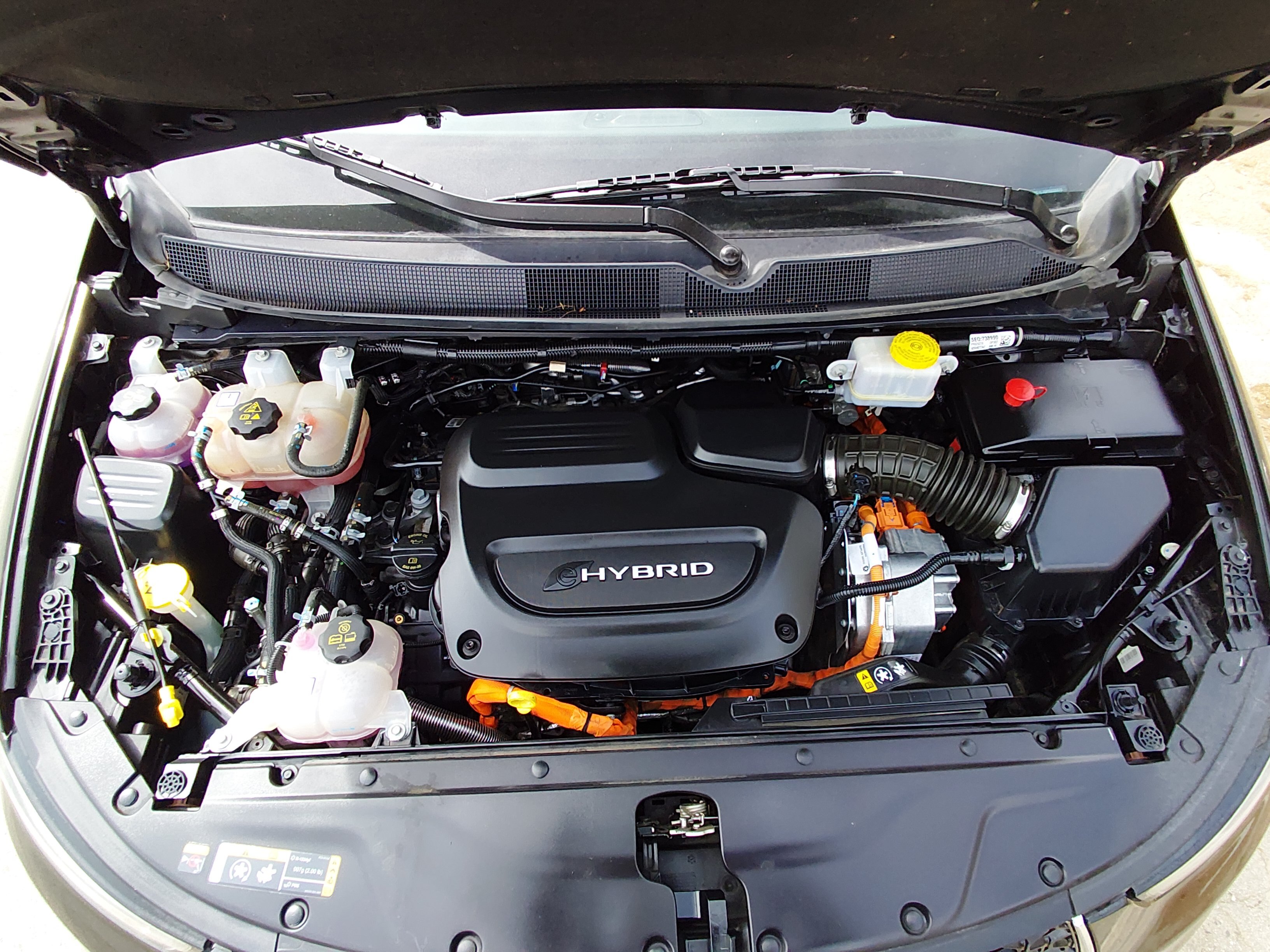 2023 Chrysler Pacifica Hybrid Touring L - Photo 9