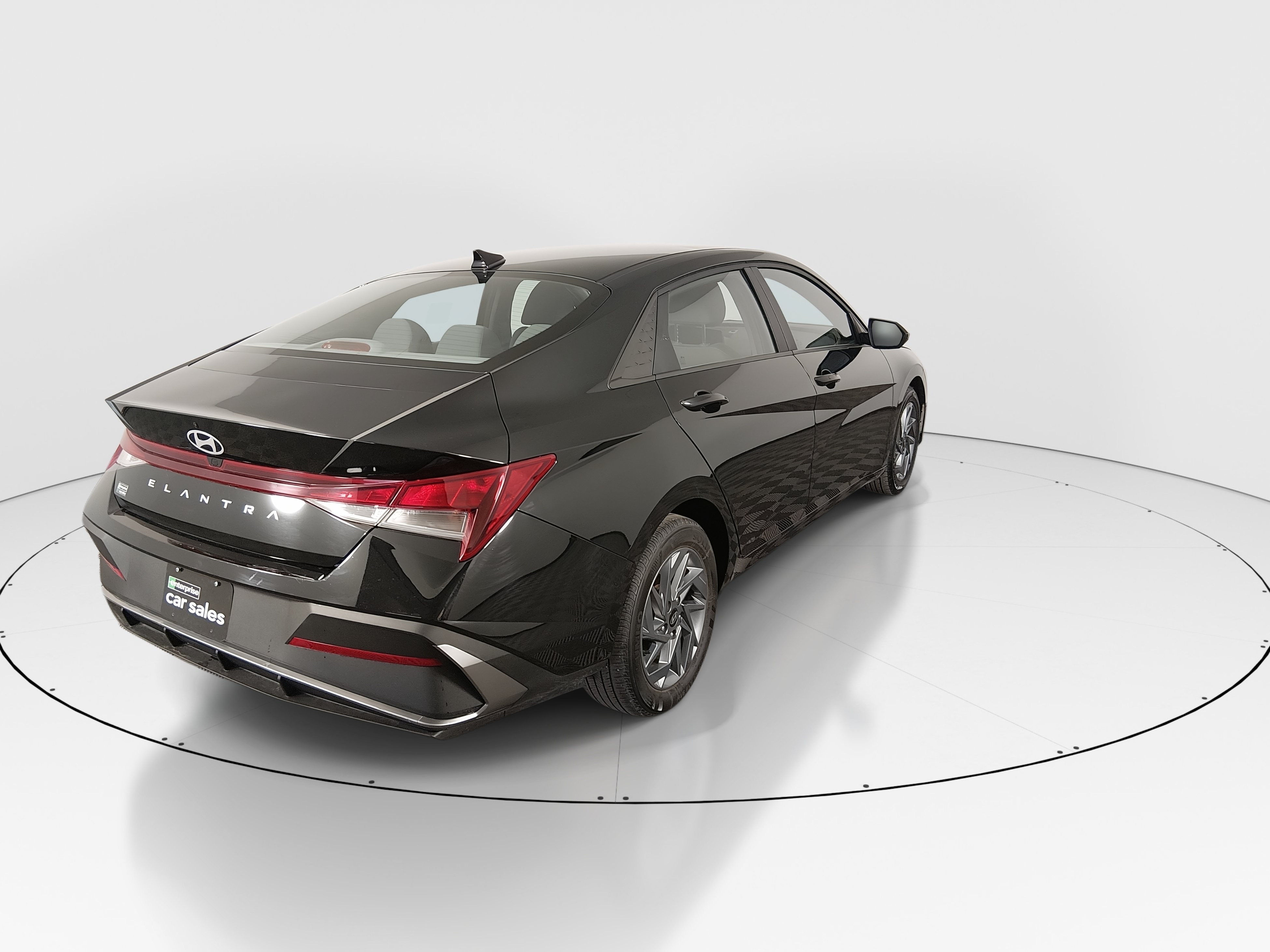 2024 Hyundai Elantra SEL - Photo 7