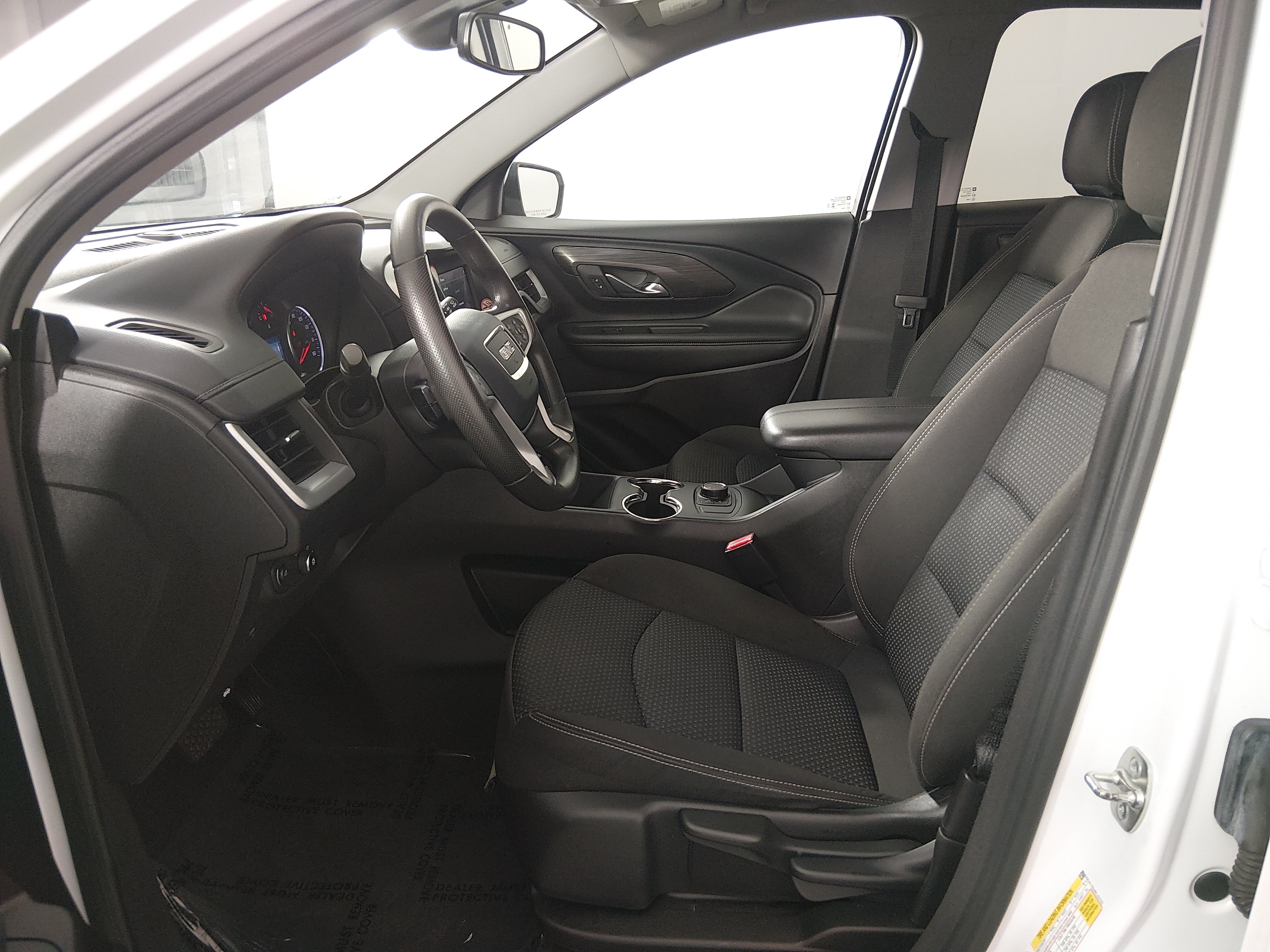 2024 GMC Terrain SLE - Photo 19