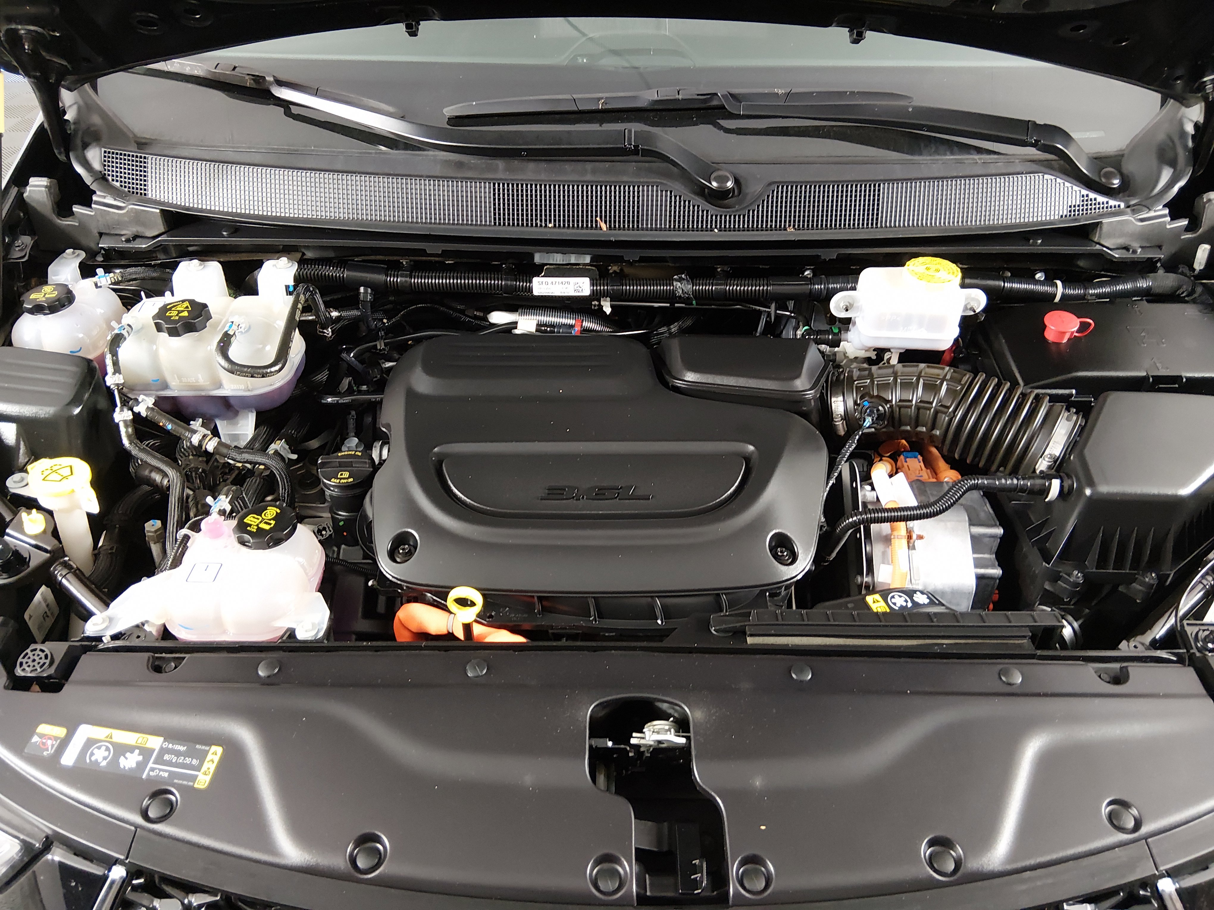 2024 Chrysler Pacifica PHEV Select - Photo 9