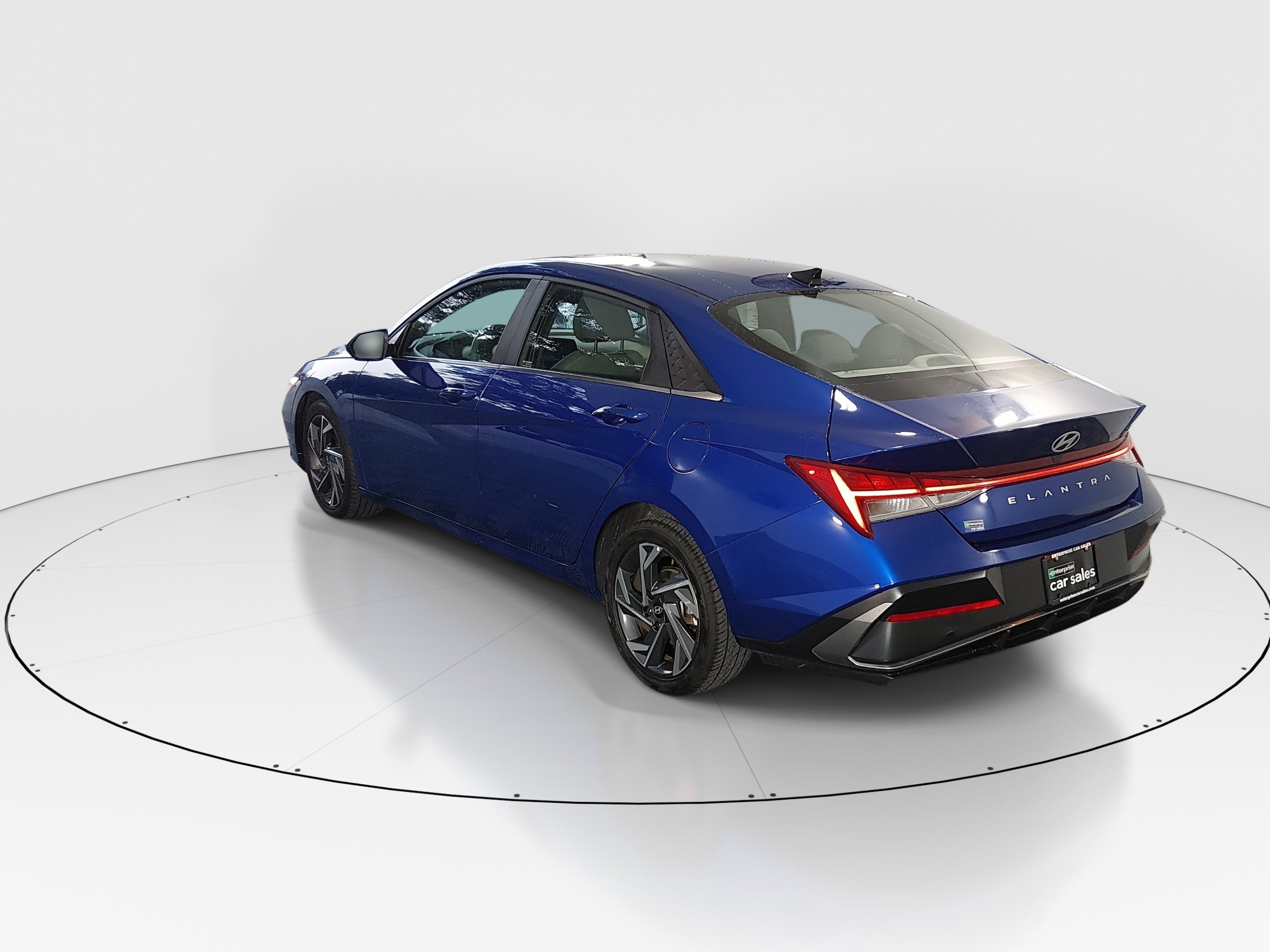 2025 Hyundai Elantra SEL - Photo 5