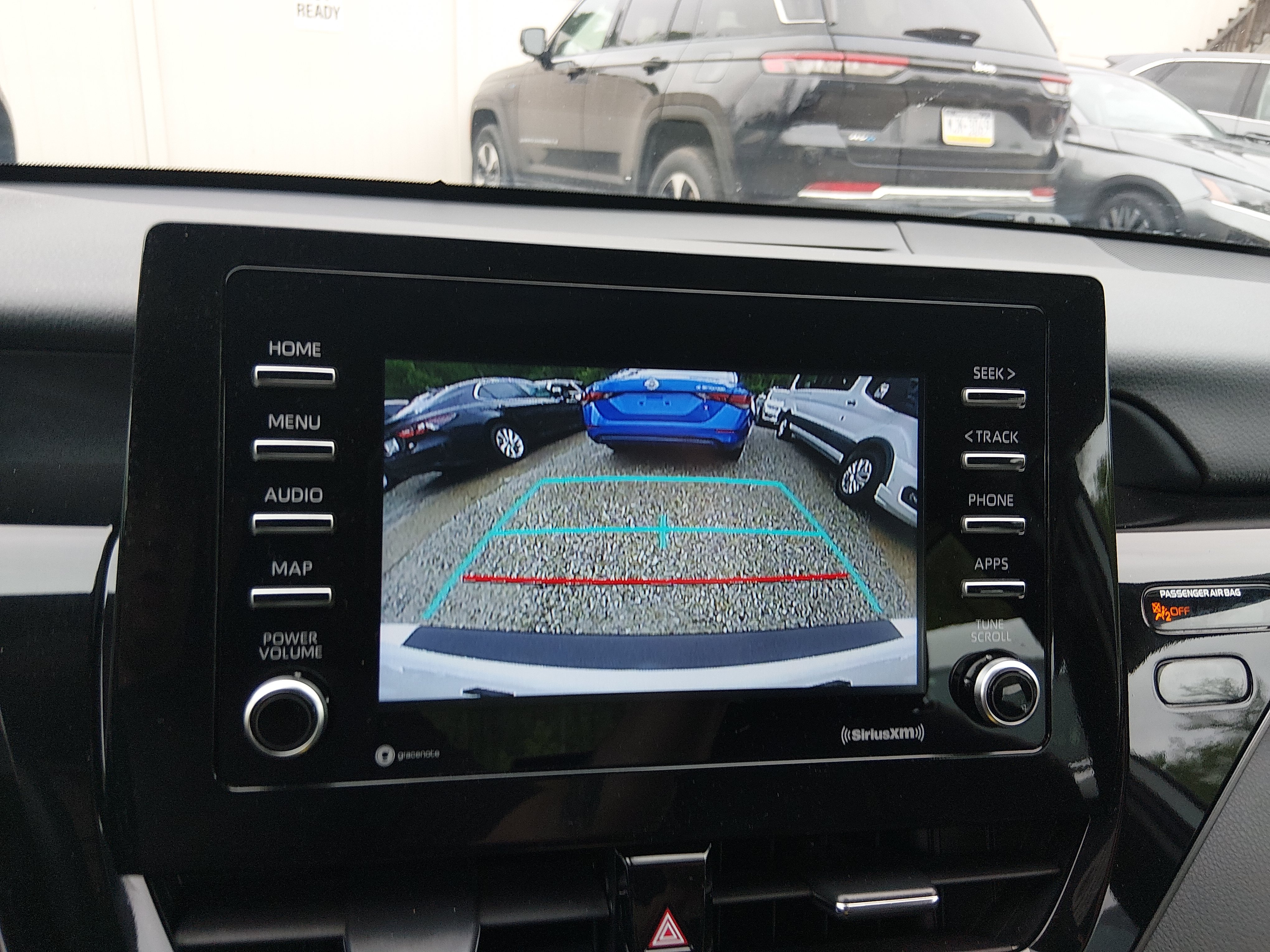 2024 Toyota Camry SE - Photo 16