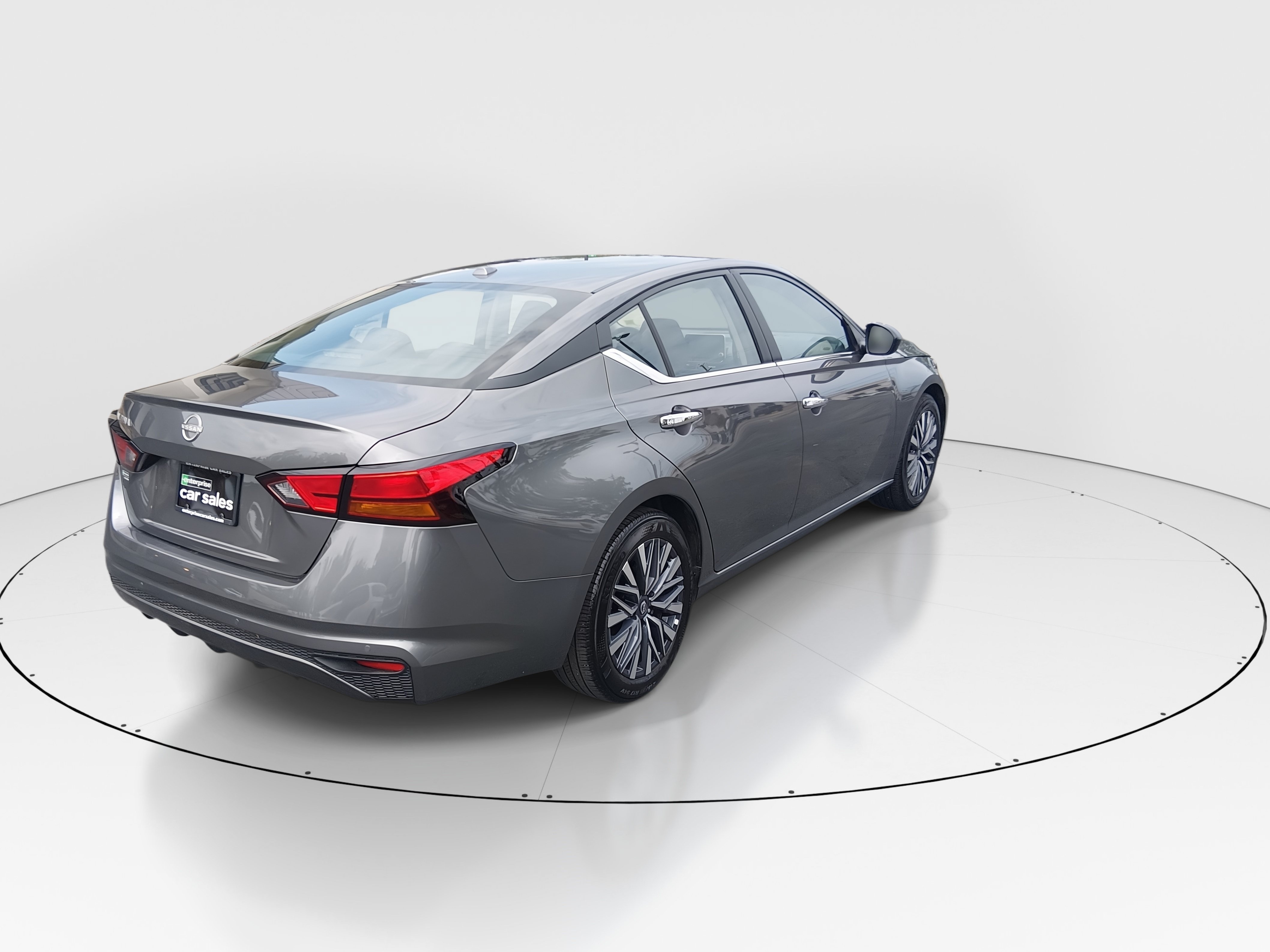 2025 Nissan Altima SV - Photo 7