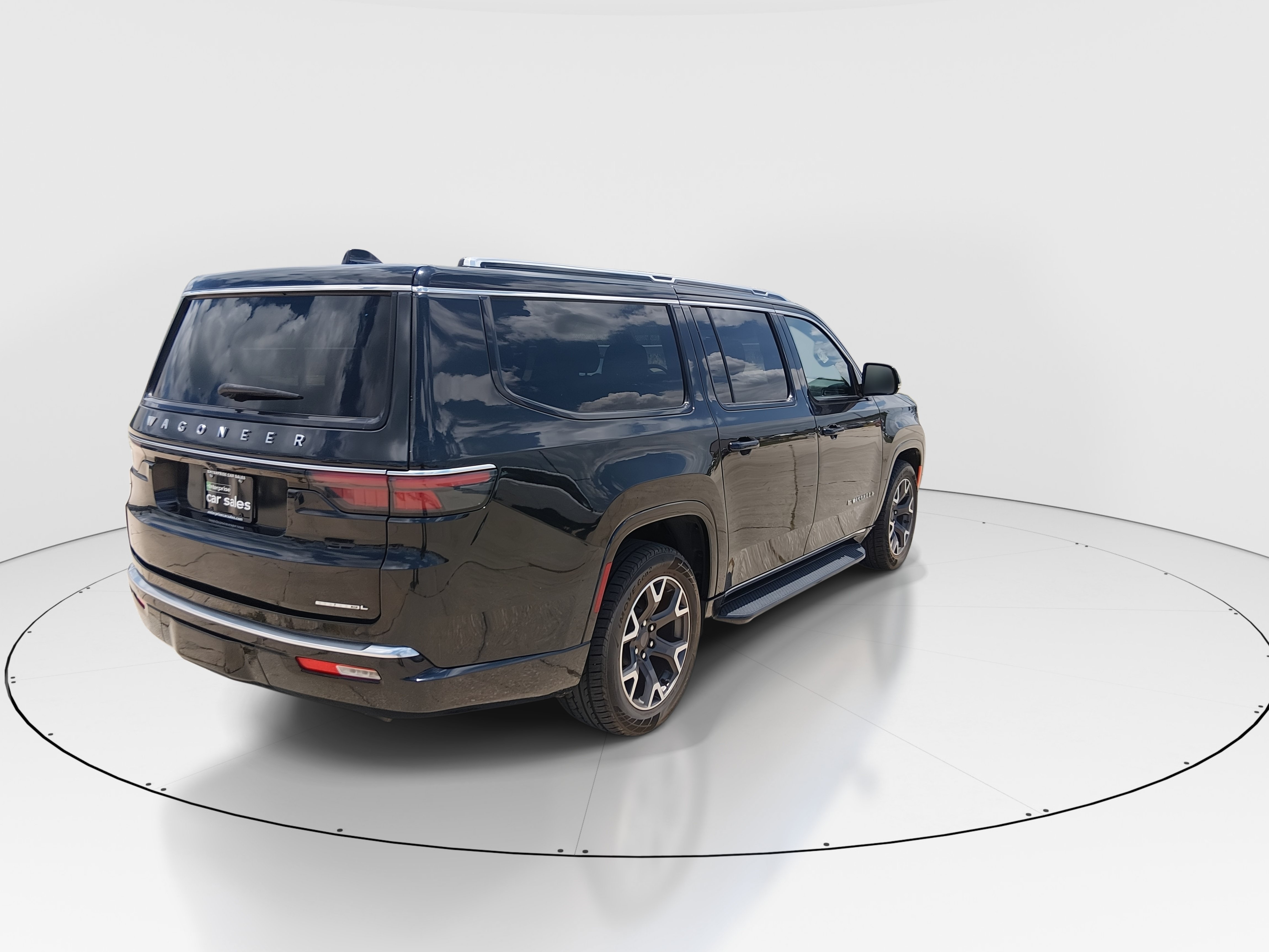 2023 Jeep Wagoneer L Series III - Photo 7