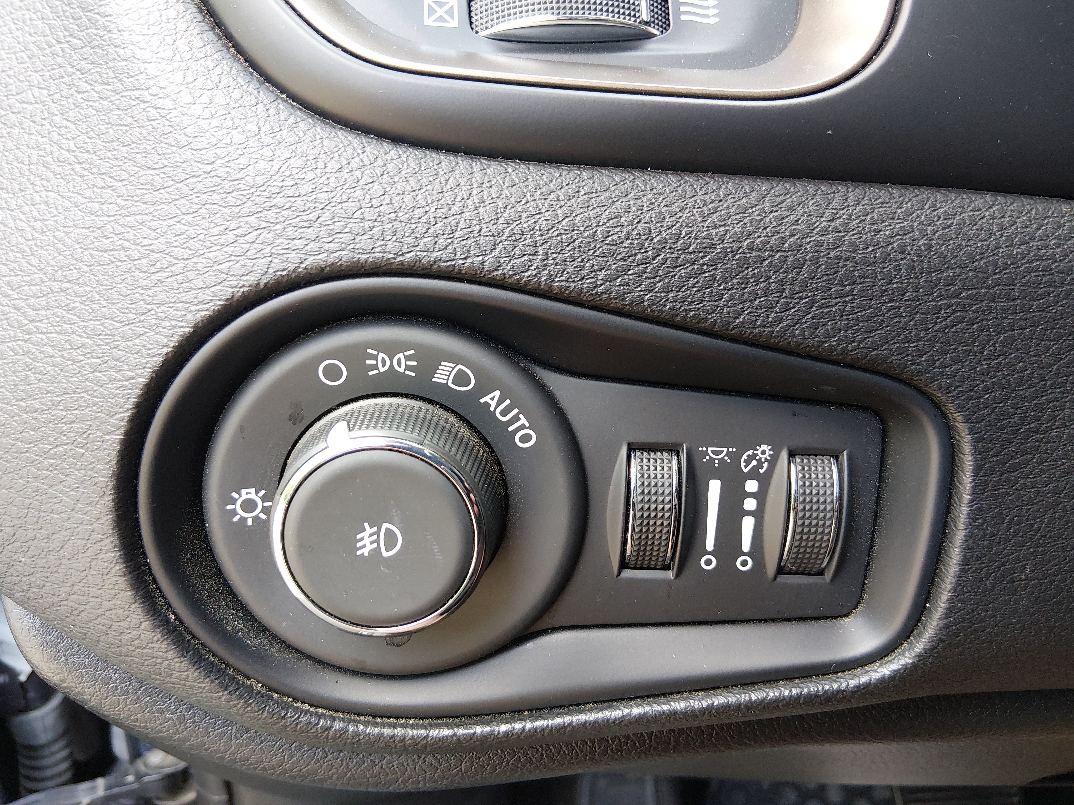 2023 Jeep Renegade Upland - Photo 13
