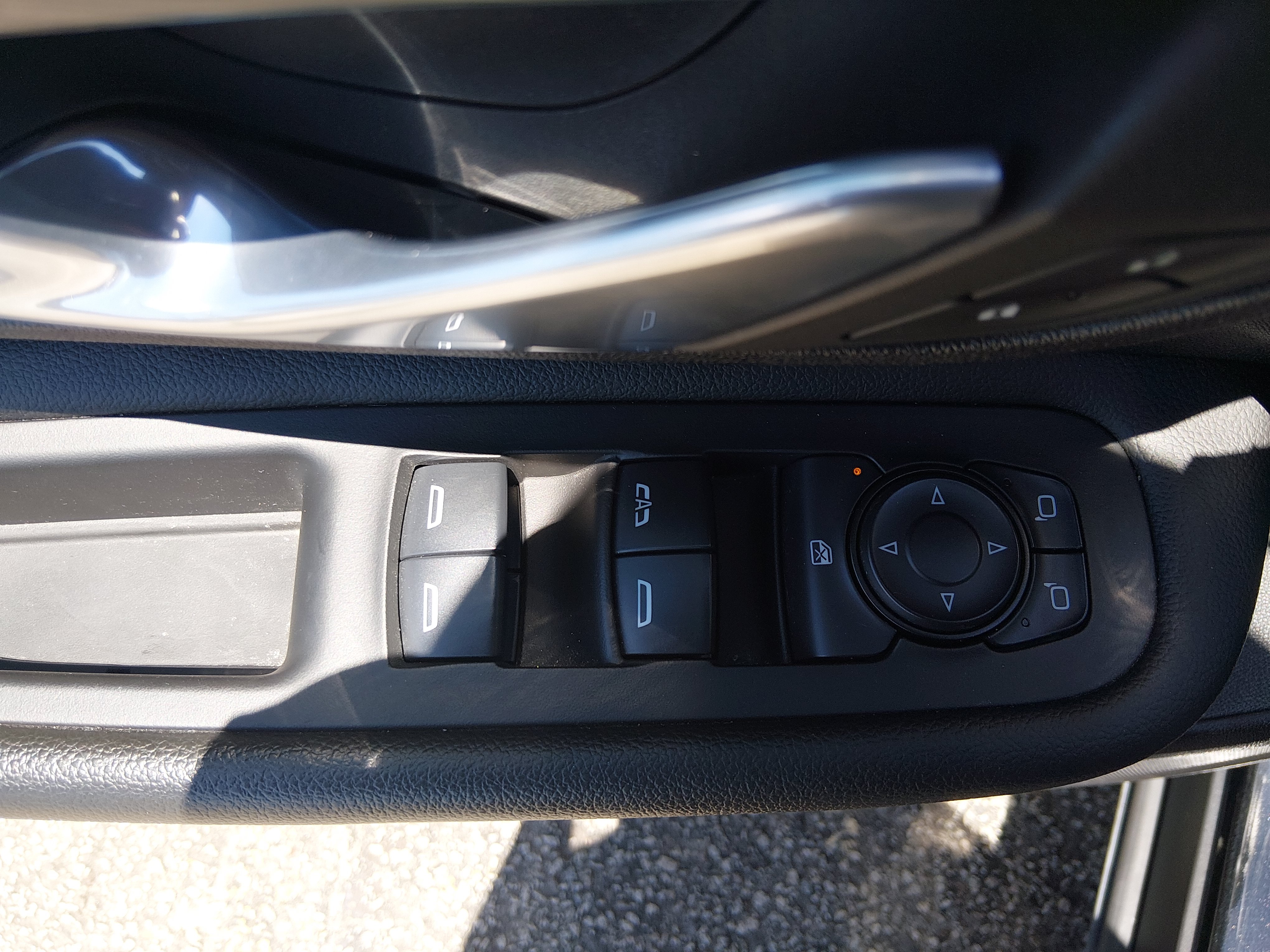 2024 GMC Terrain SLE - Photo 19
