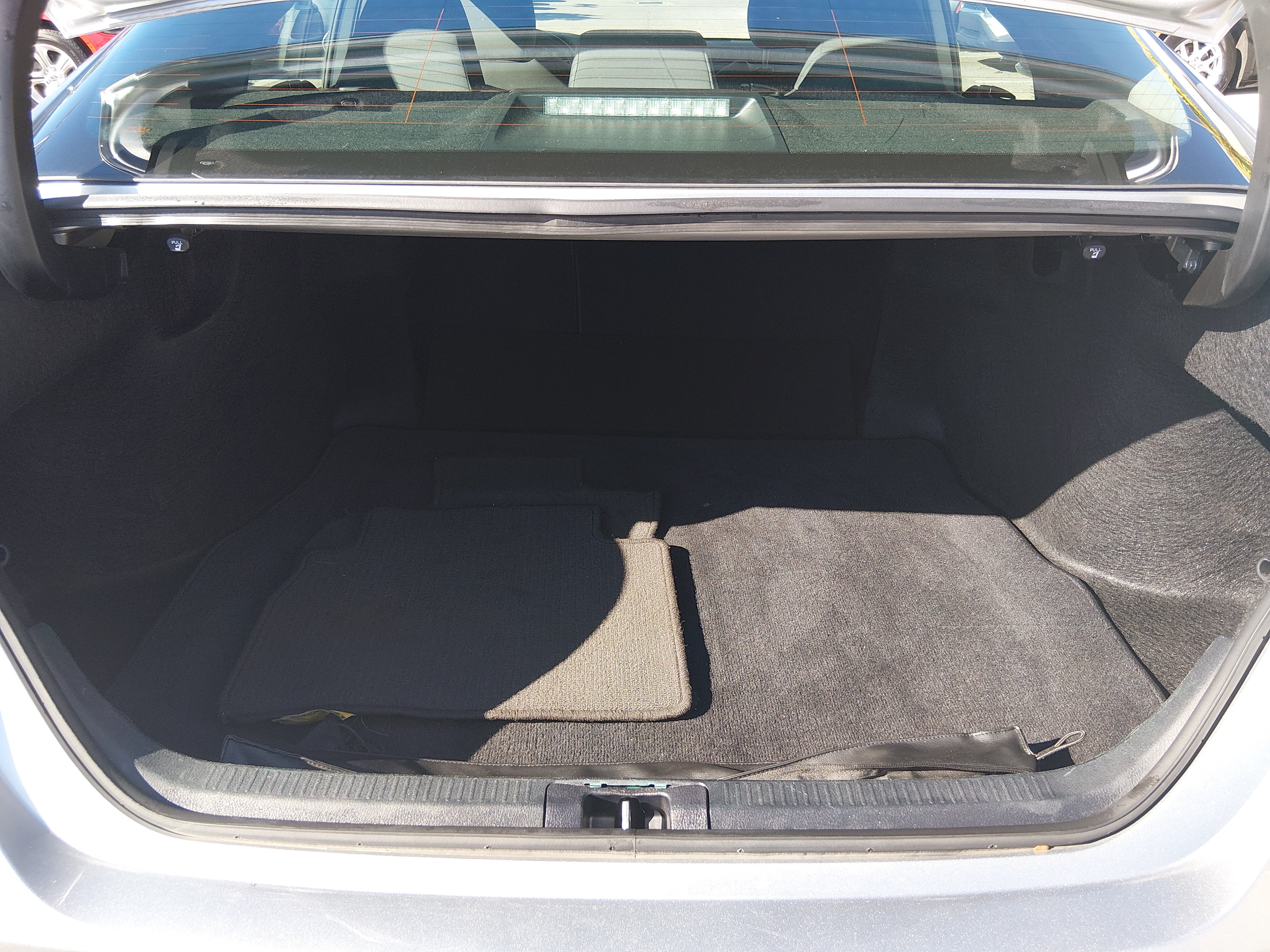 2024 Toyota Camry LE - Photo 11