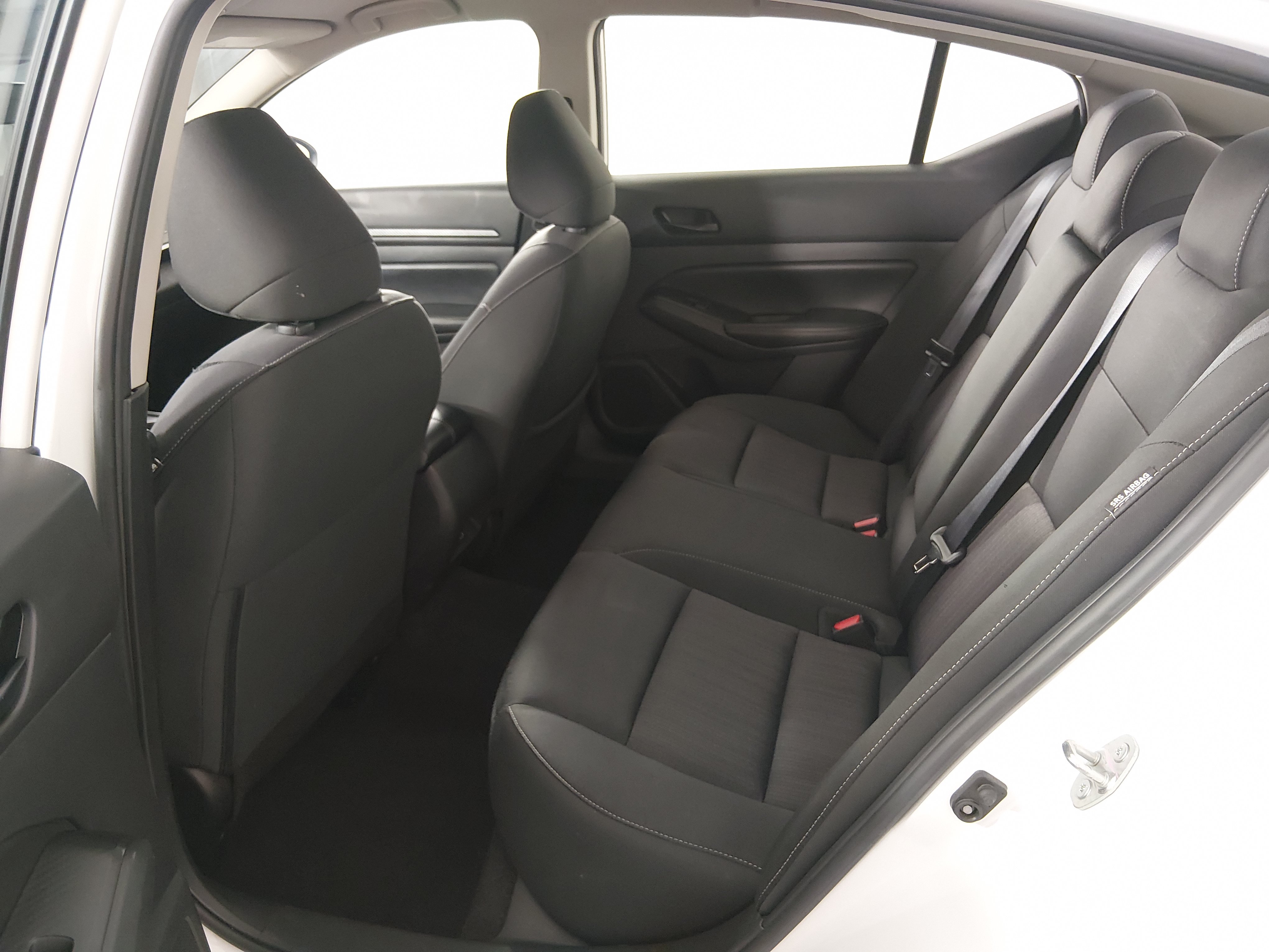 2025 Nissan Altima SV - Photo 20