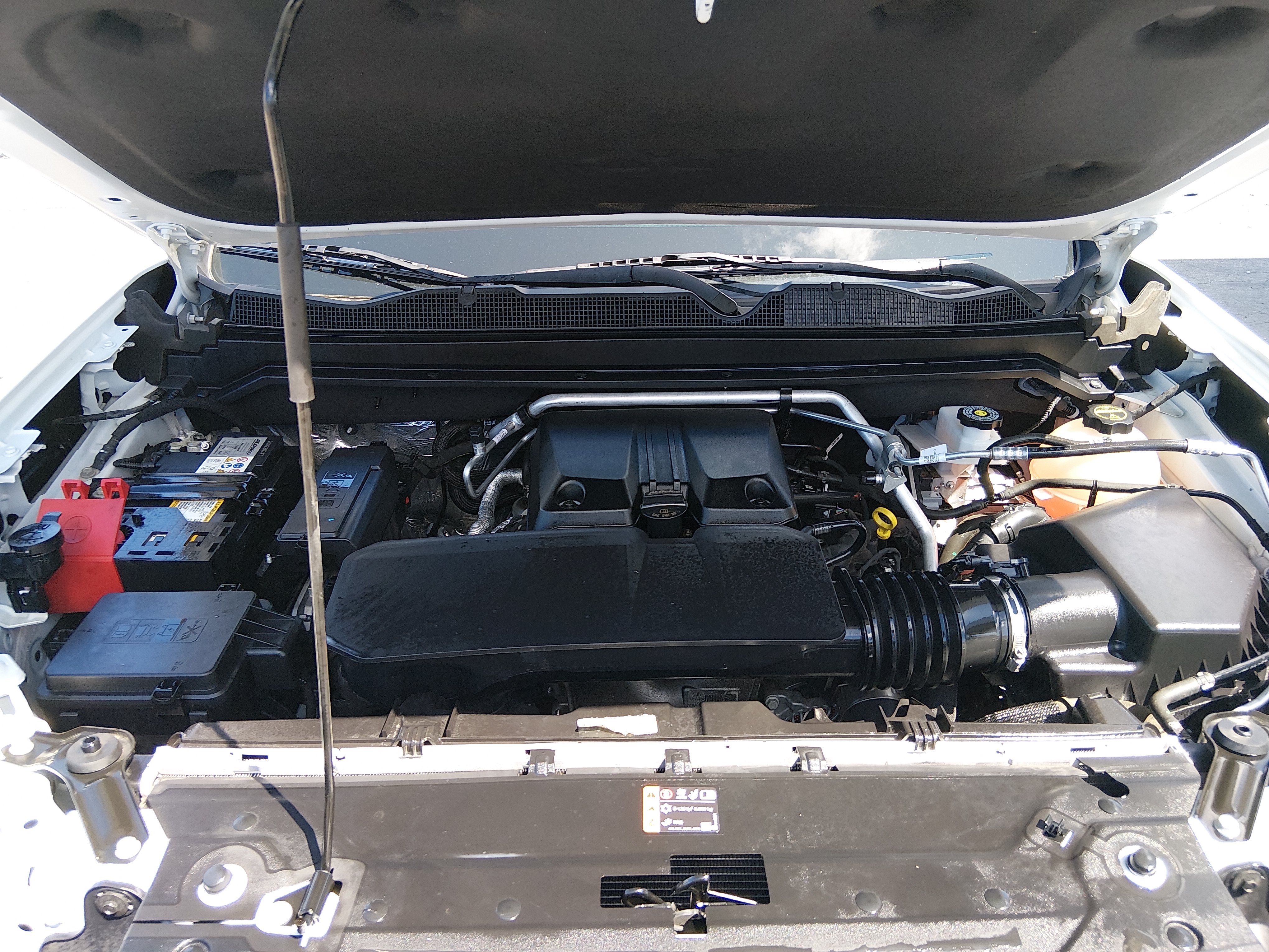 2024 GMC Canyon AT4 - Photo 9