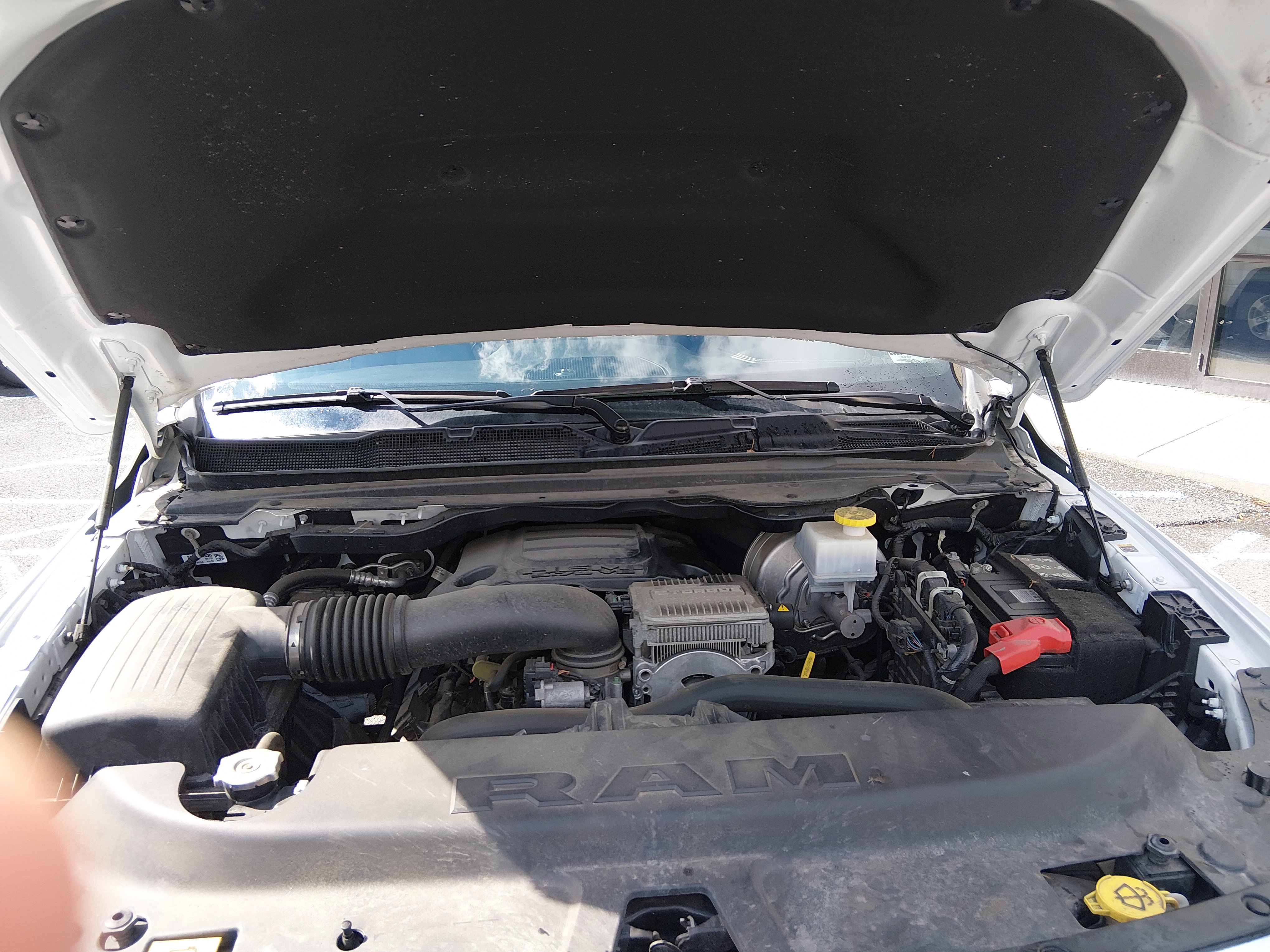 2024 RAM Ram 1500 Pickup Laramie - Photo 9