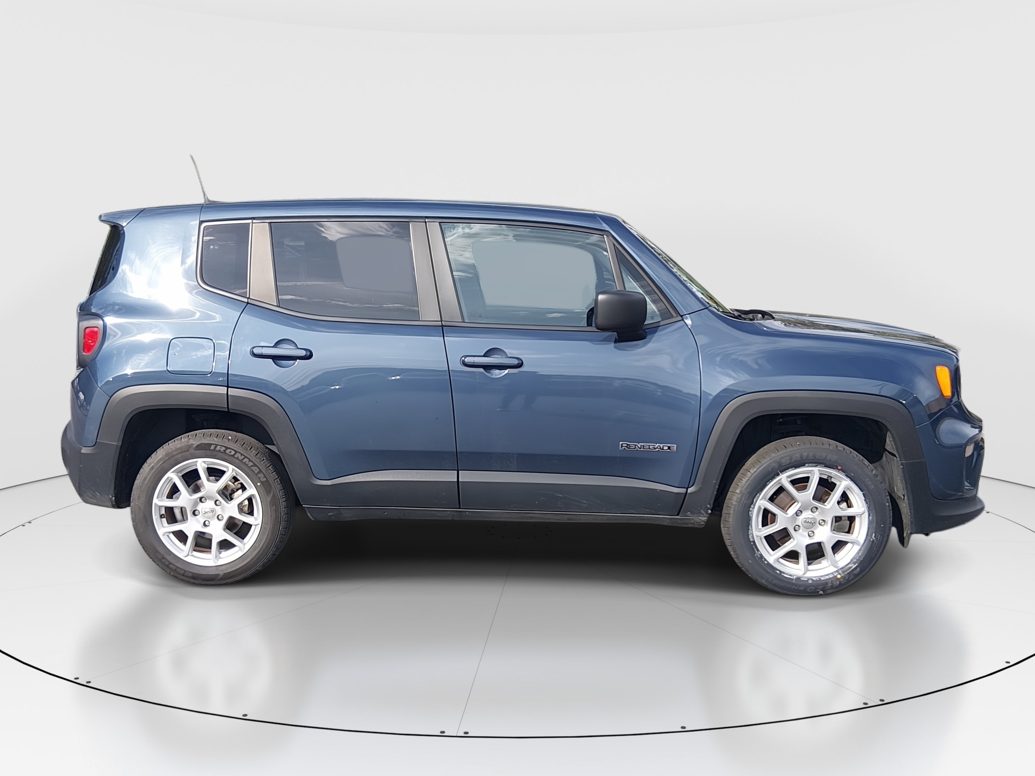 2023 Jeep Renegade Latitude - Photo 8