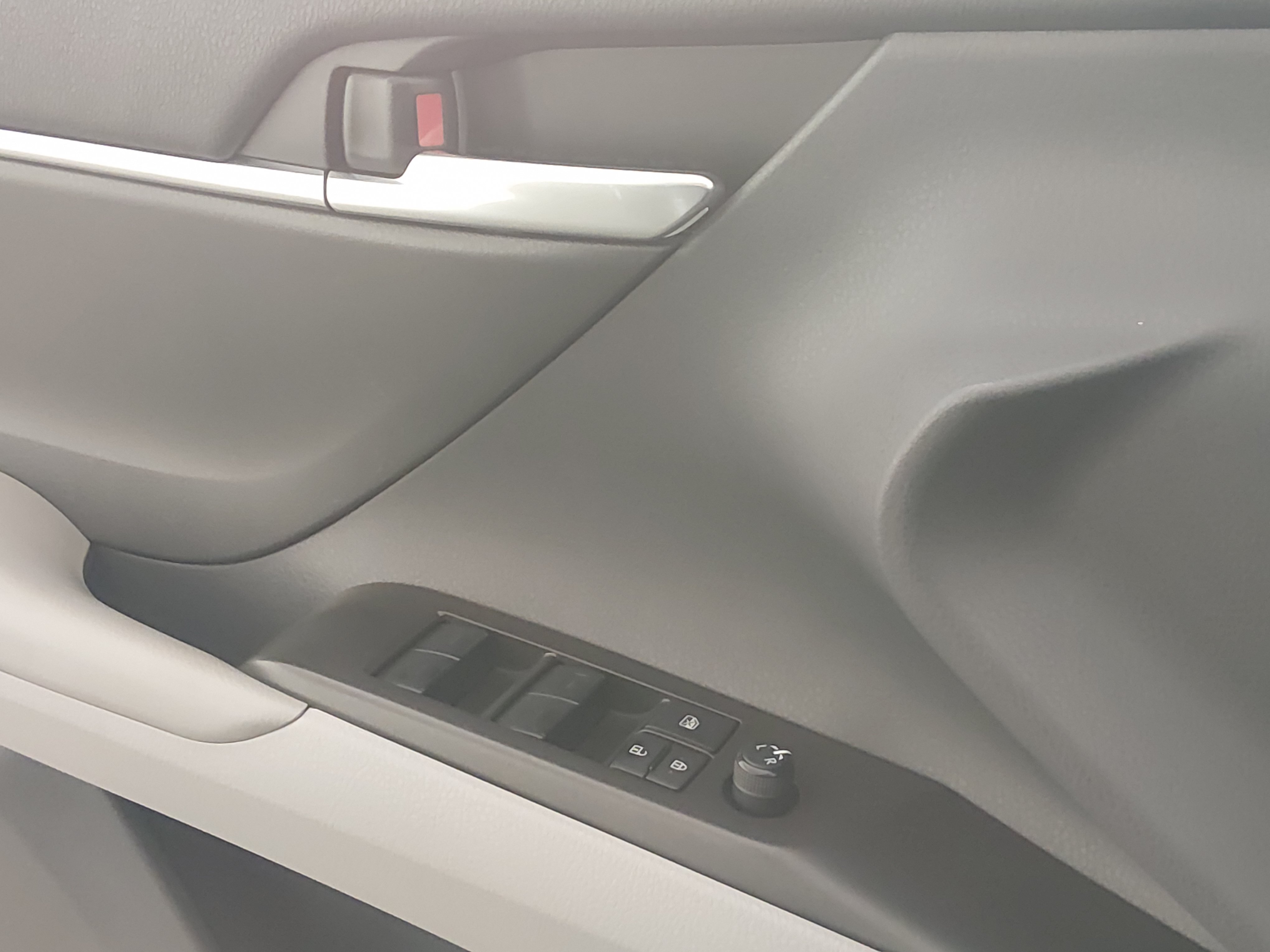 2023 Toyota Camry LE - Photo 17