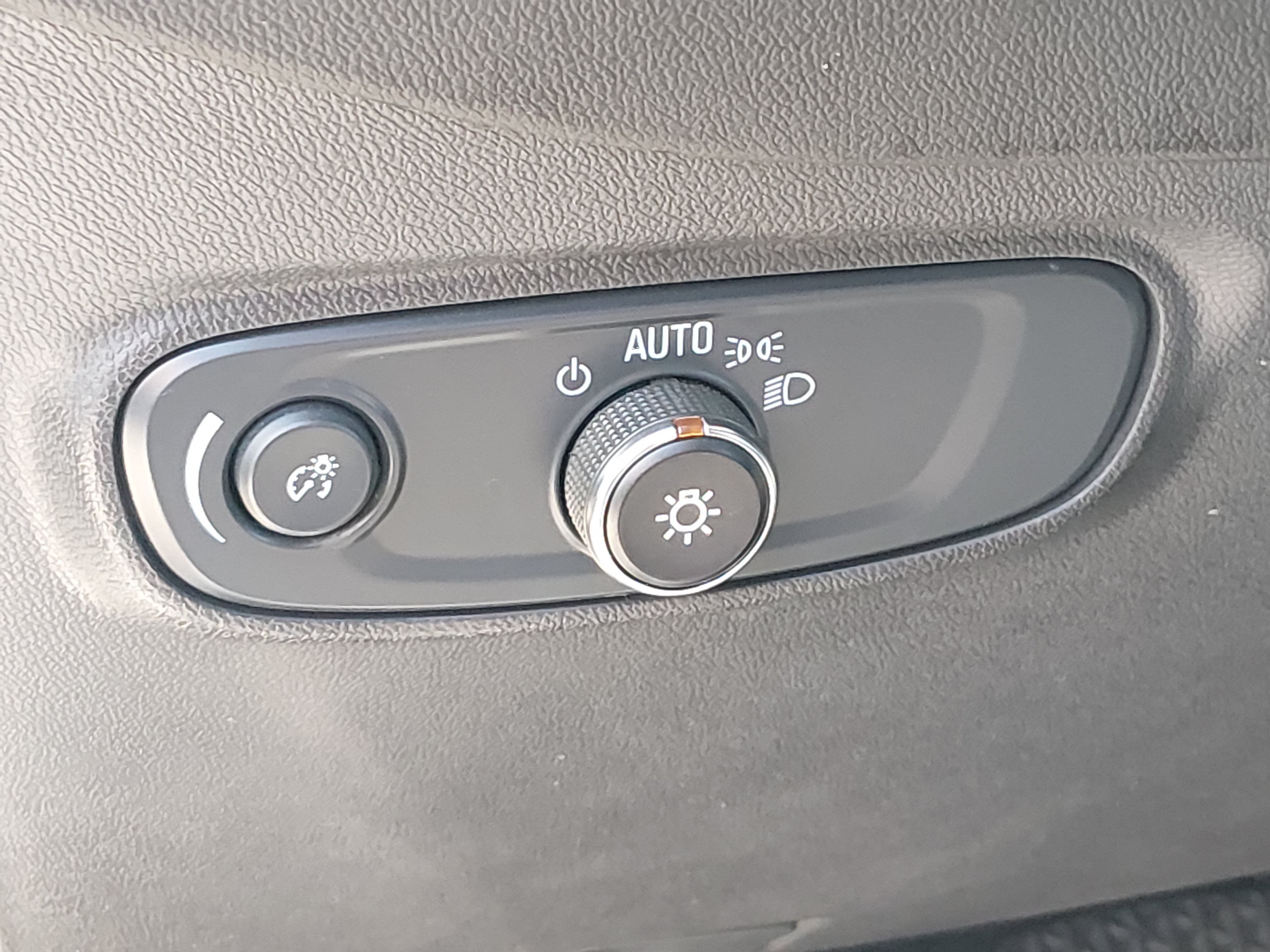 2024 Chevrolet Equinox LT - Photo 13