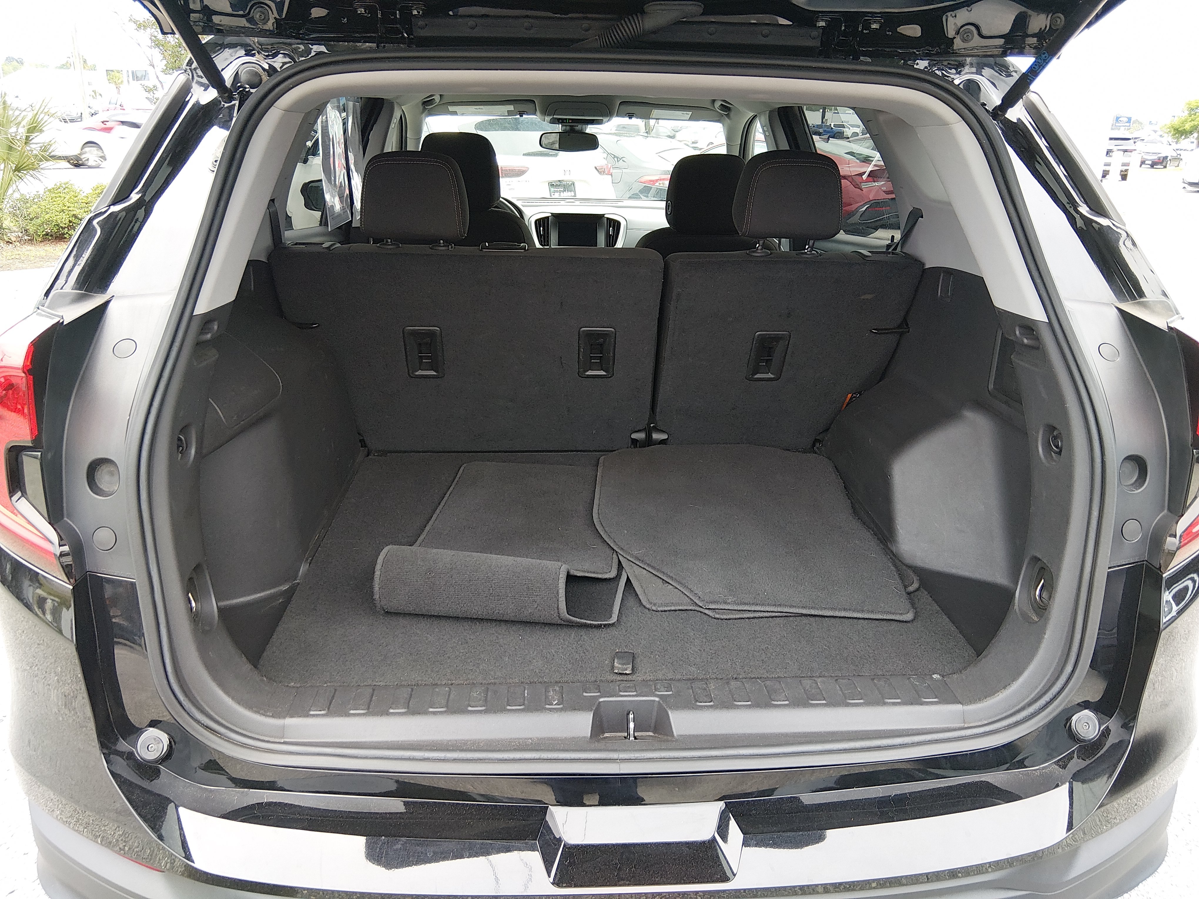 2024 GMC Terrain SLE - Photo 11