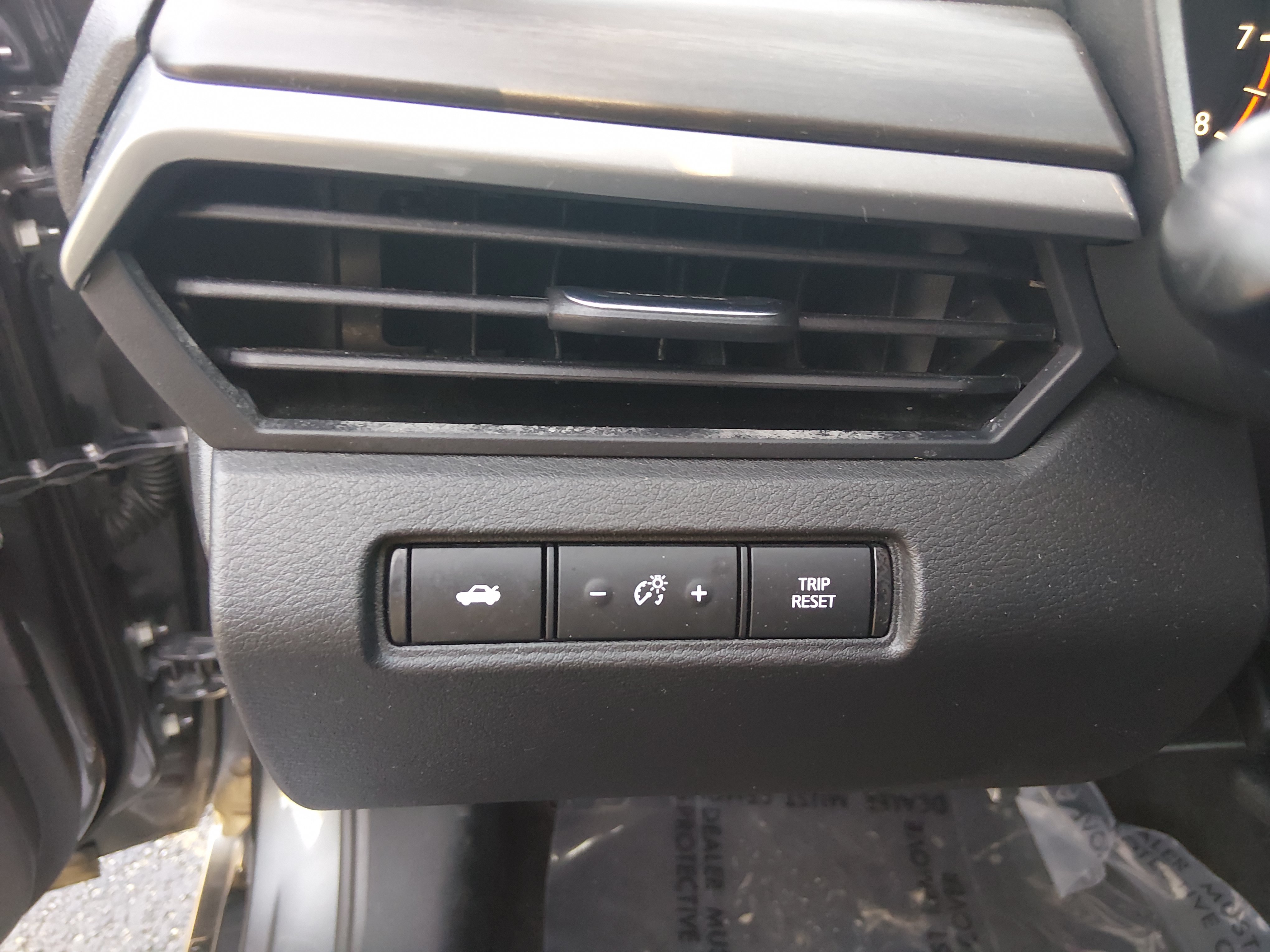 2025 Nissan Altima SV - Photo 13