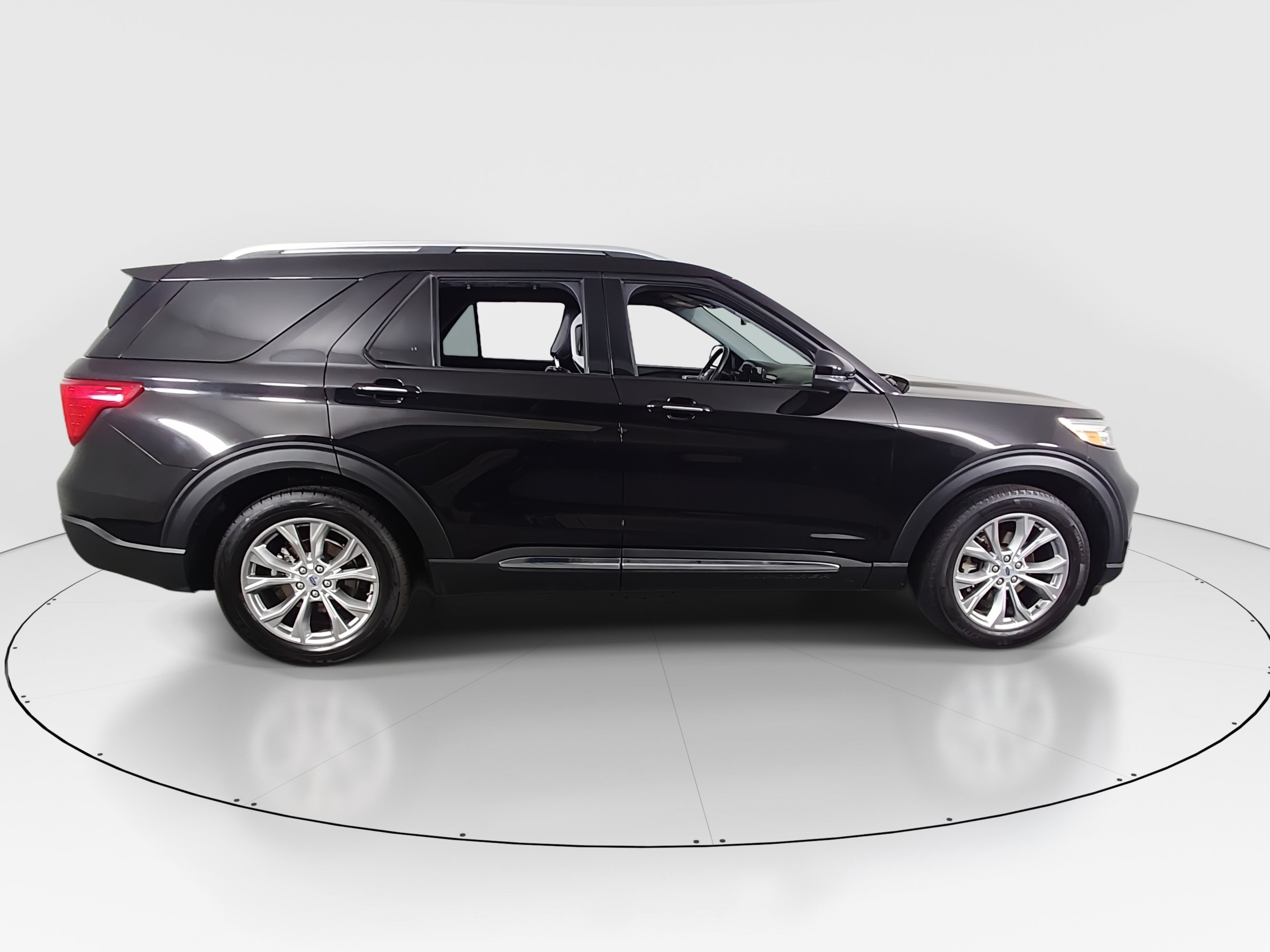 2023 Ford Explorer Limited - Photo 8