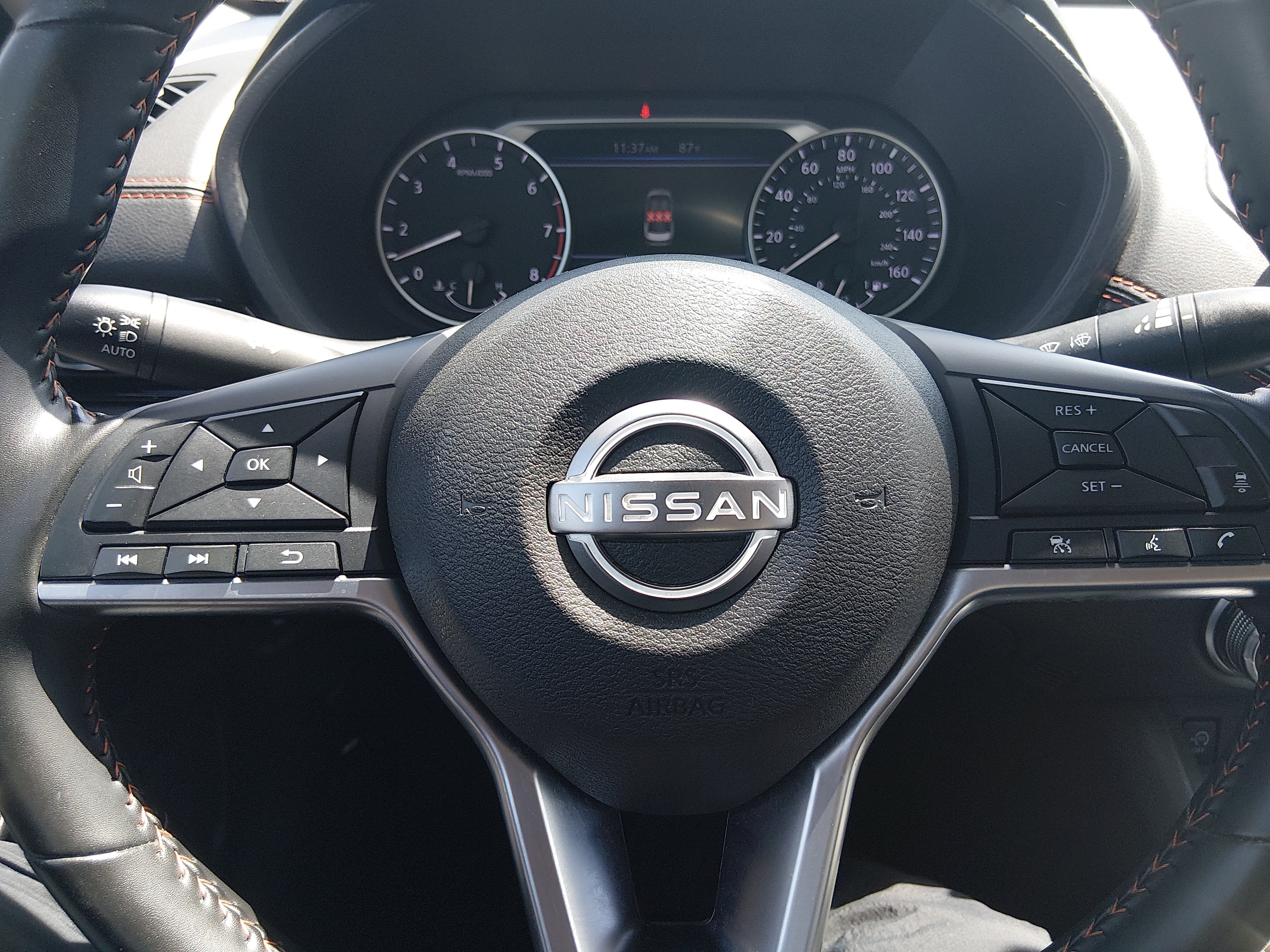 2025 Nissan Sentra SR - Photo 12