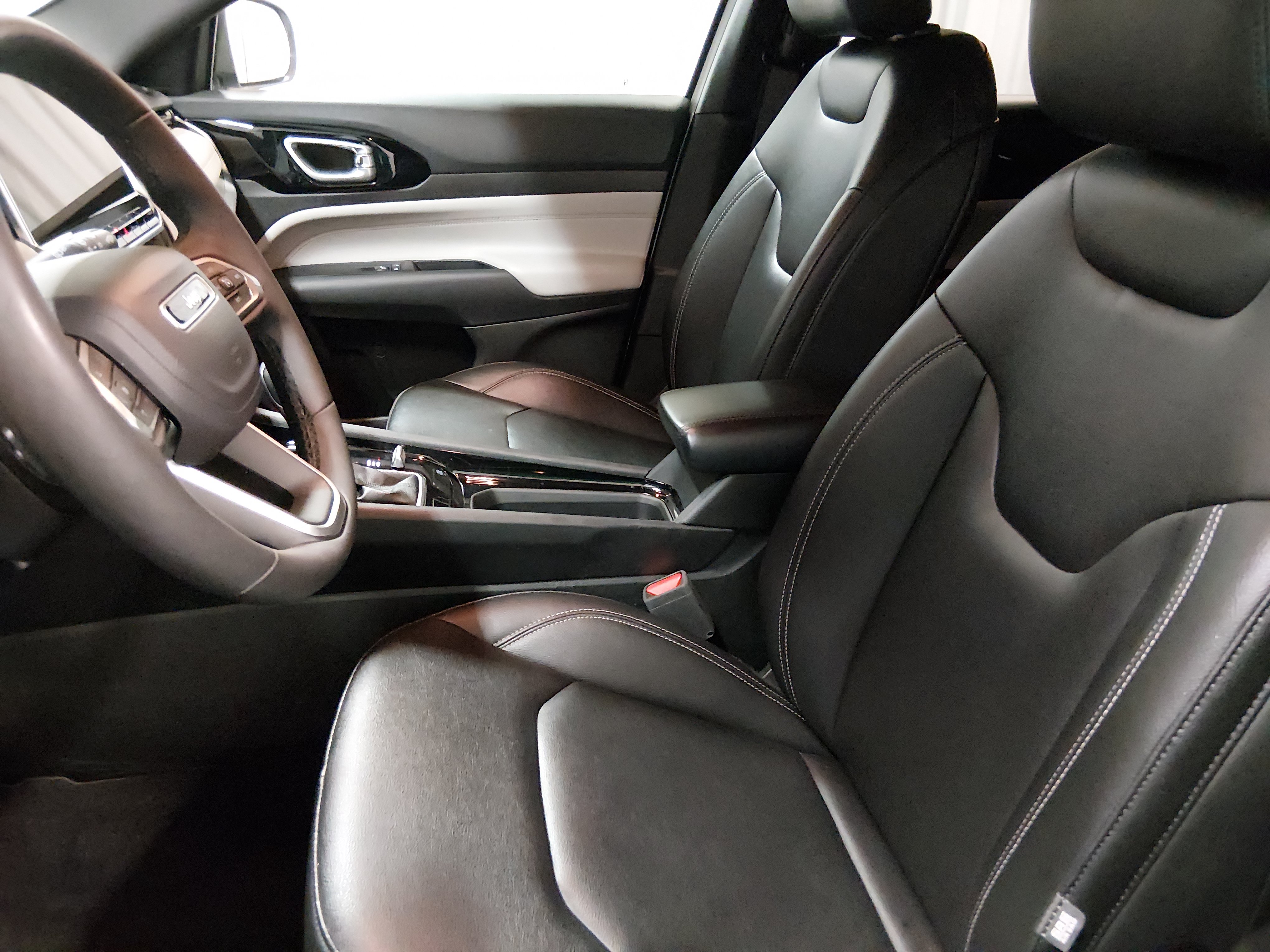 2025 Jeep Compass Limited - Photo 22